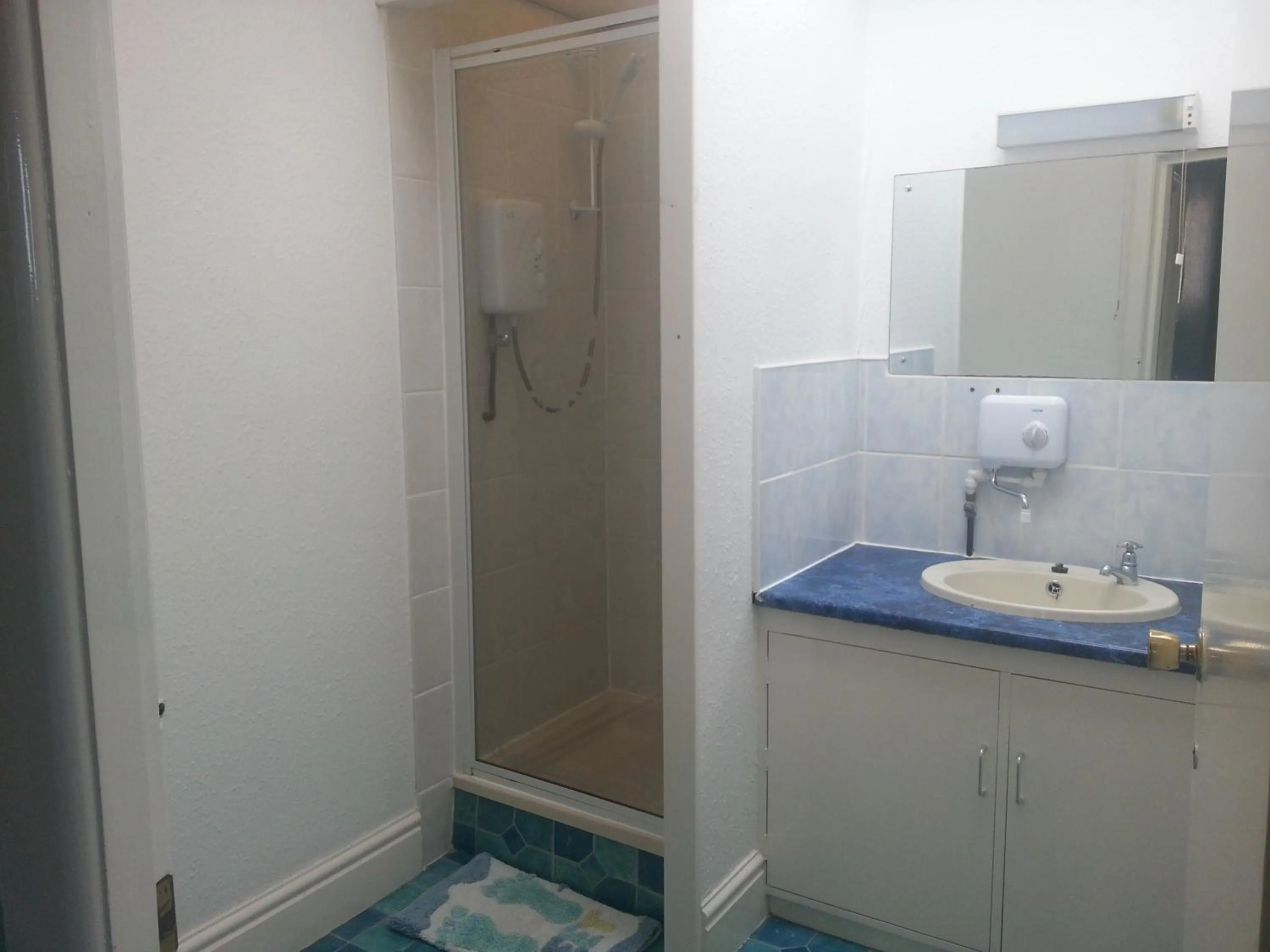 Bathroom in Beeton Villas Holiday Apartments