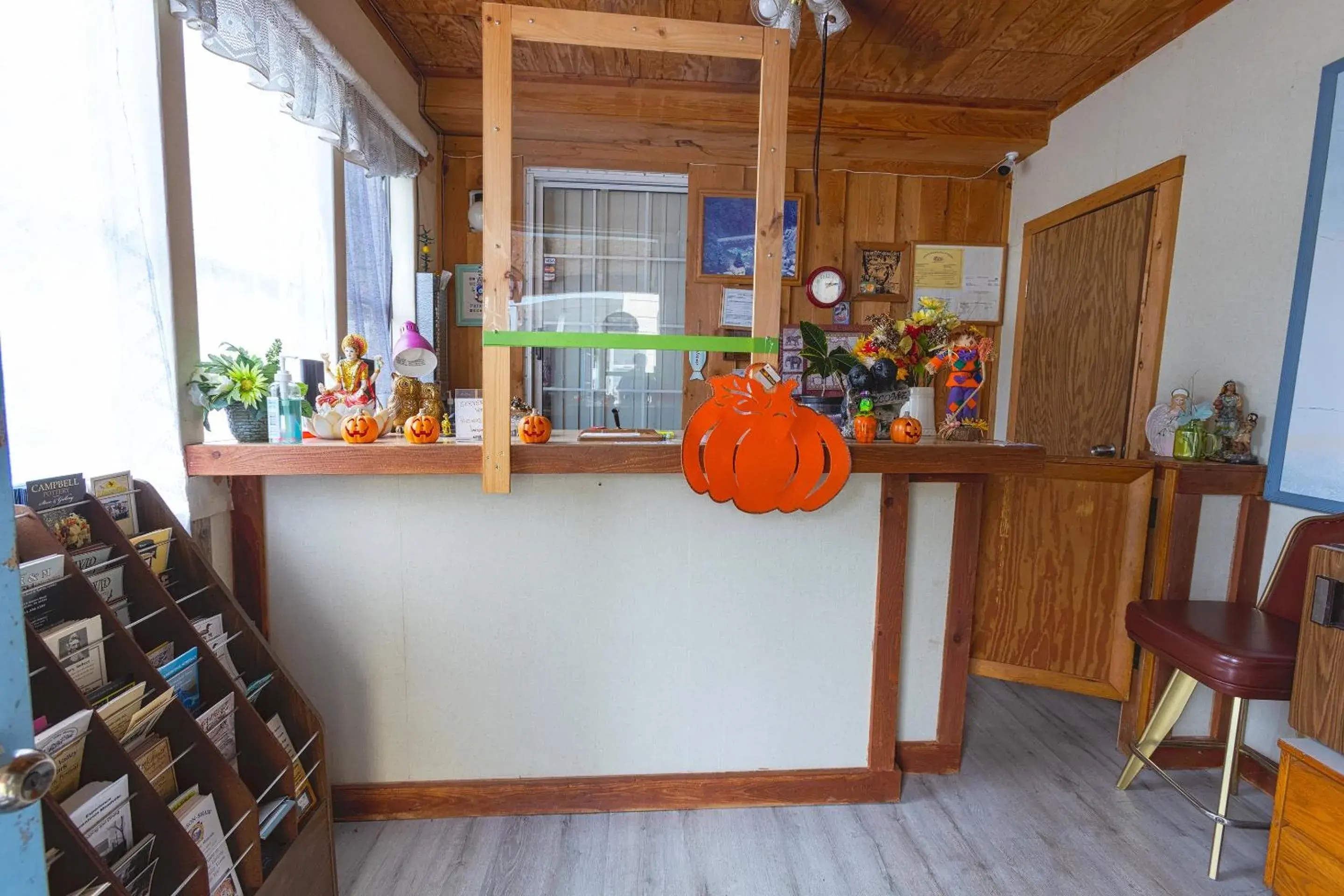 Lobby or reception in Parkside Motel by OYO Meadville Conneaut Lake Lobby or reception in Parkside Motel by OYO Meadville Conneaut Lake