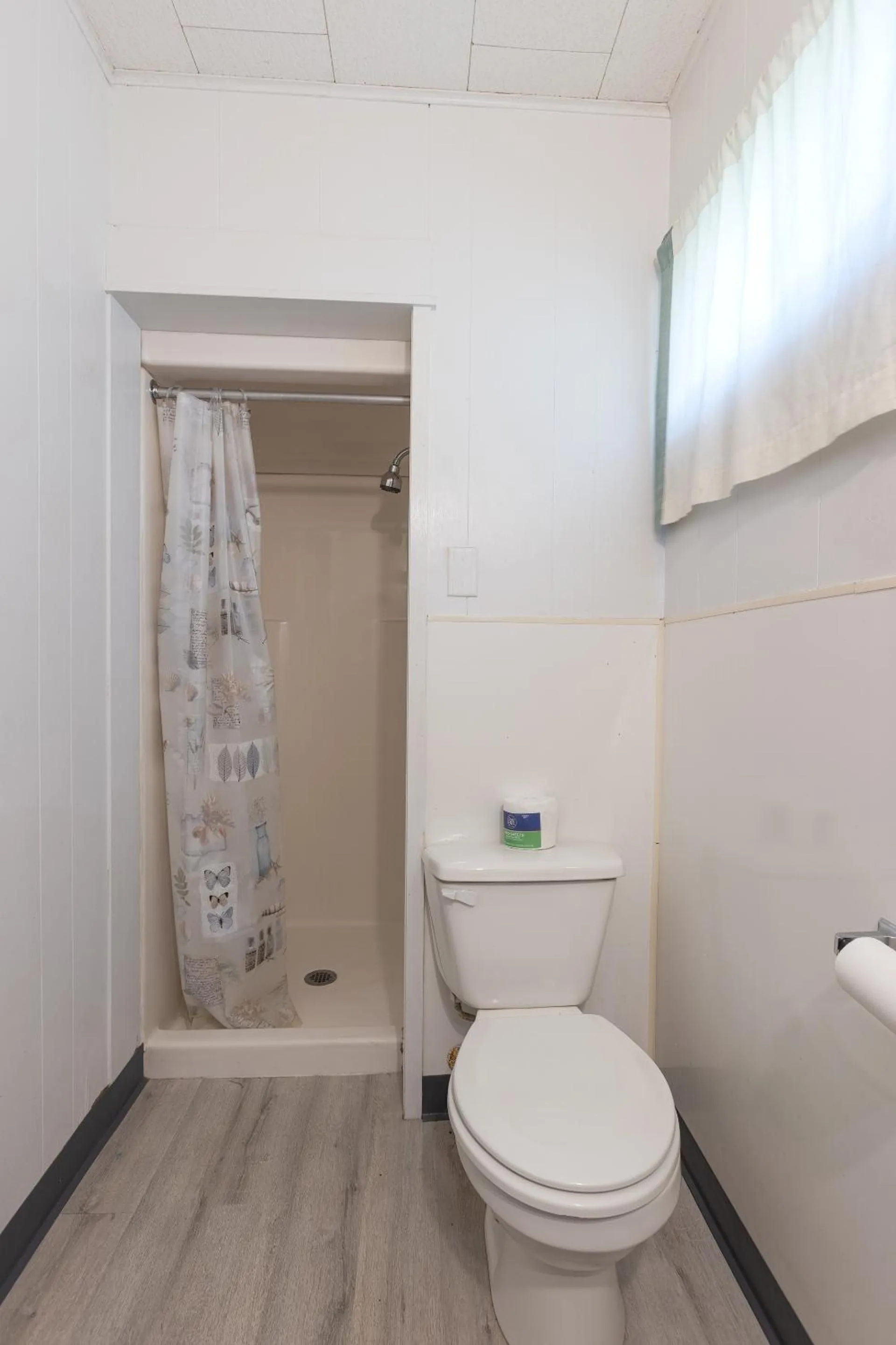 Bathroom in Parkside Motel by OYO Meadville Conneaut Lake