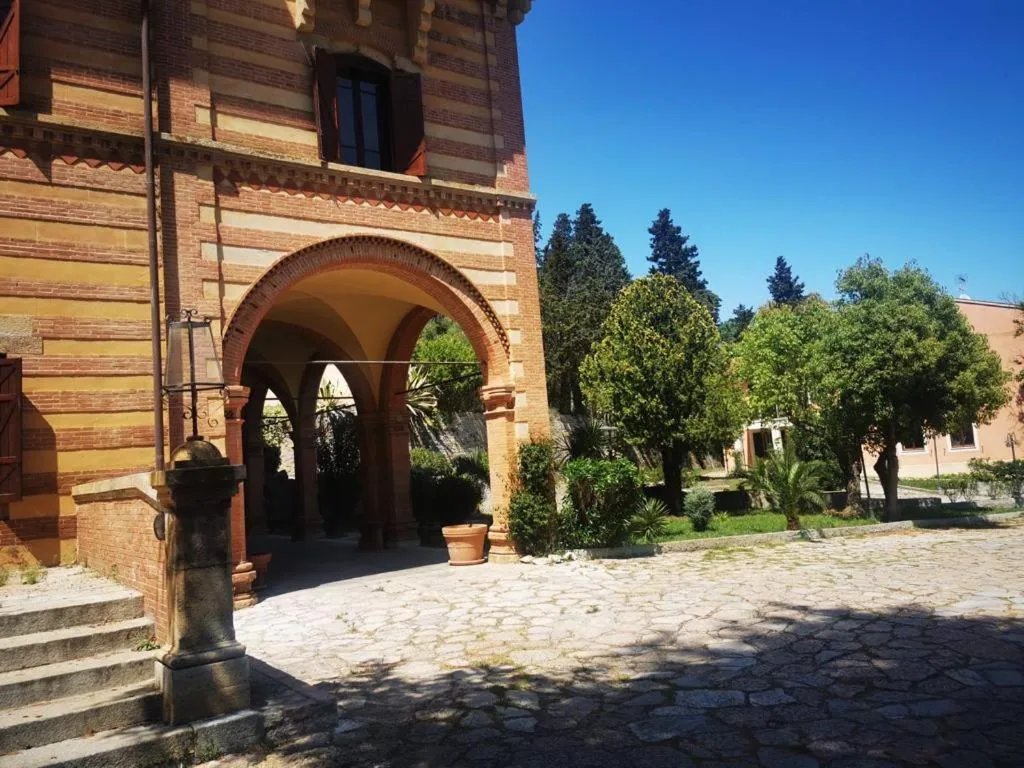 Facade/entrance in Park Hotel Napoleone