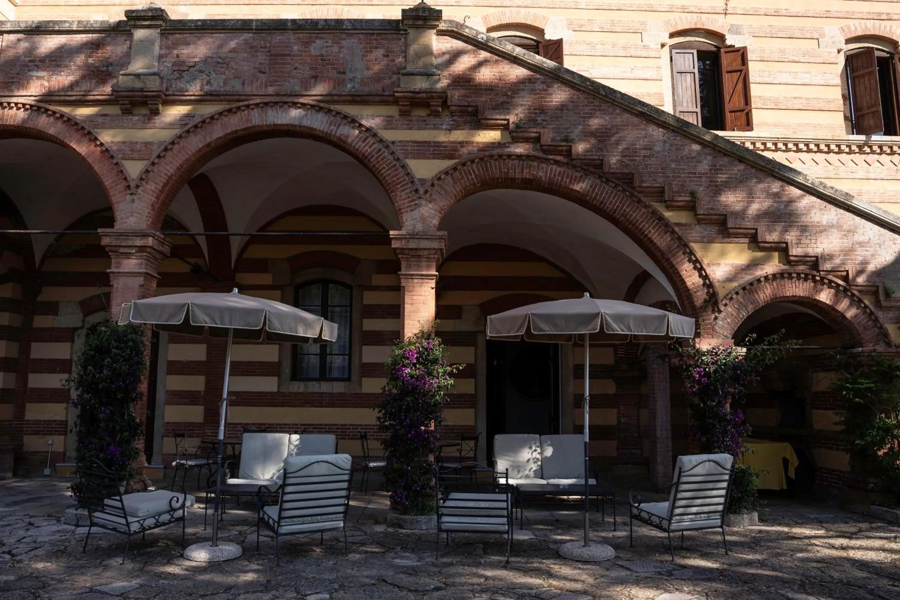 Property building in Park Hotel Napoleone