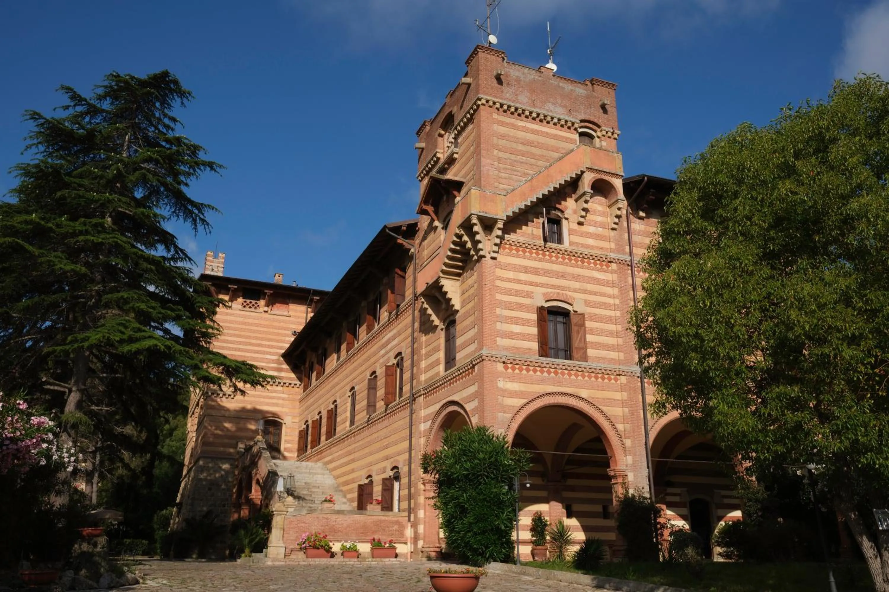 Property building in Park Hotel Napoleone