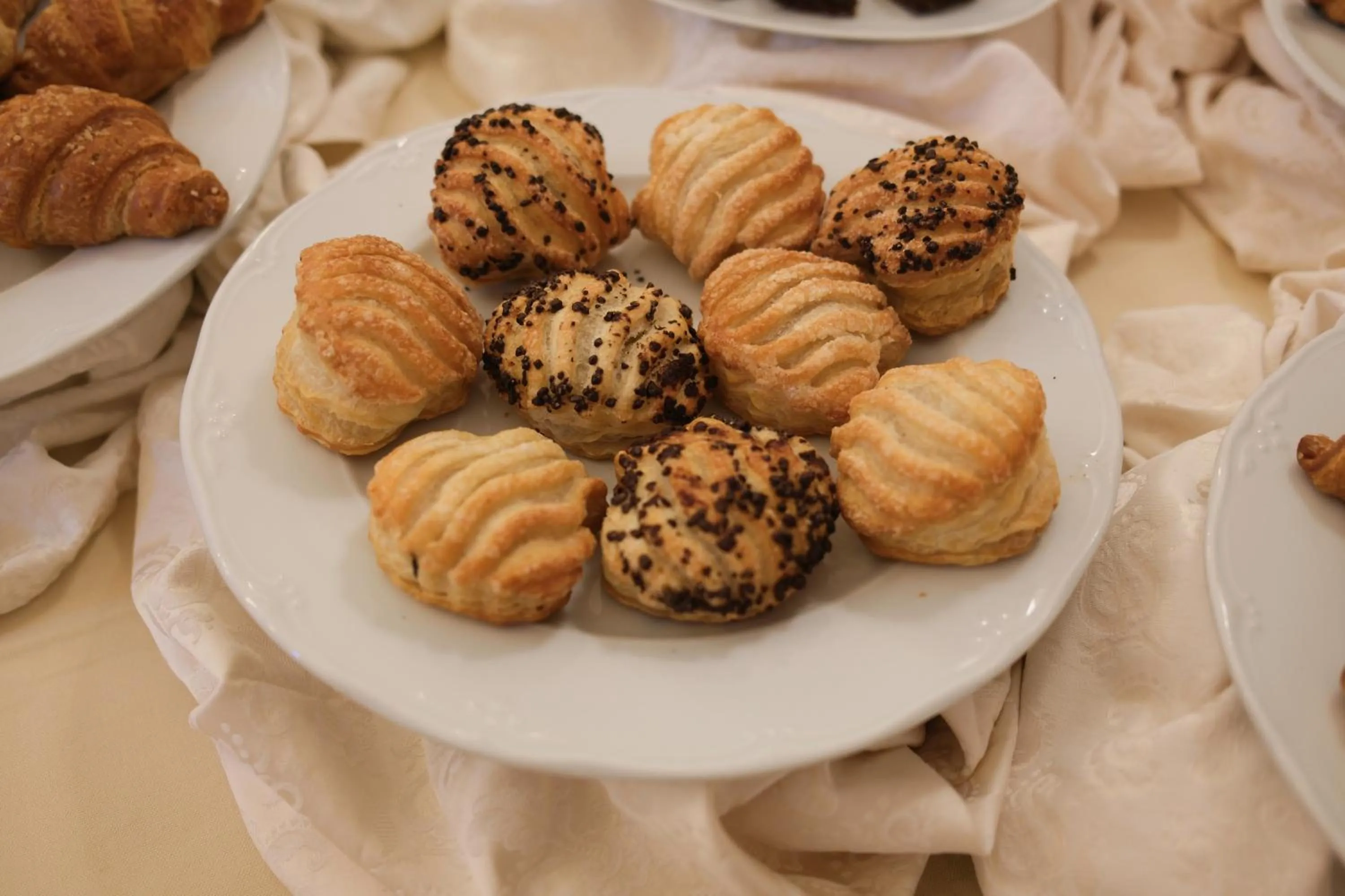 Restaurant/places to eat in Park Hotel Napoleone