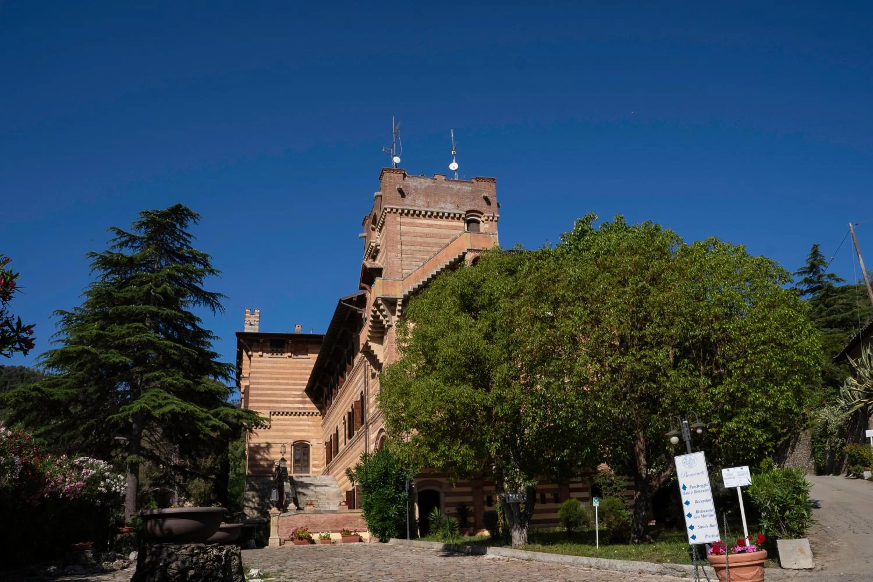 Property building in Park Hotel Napoleone