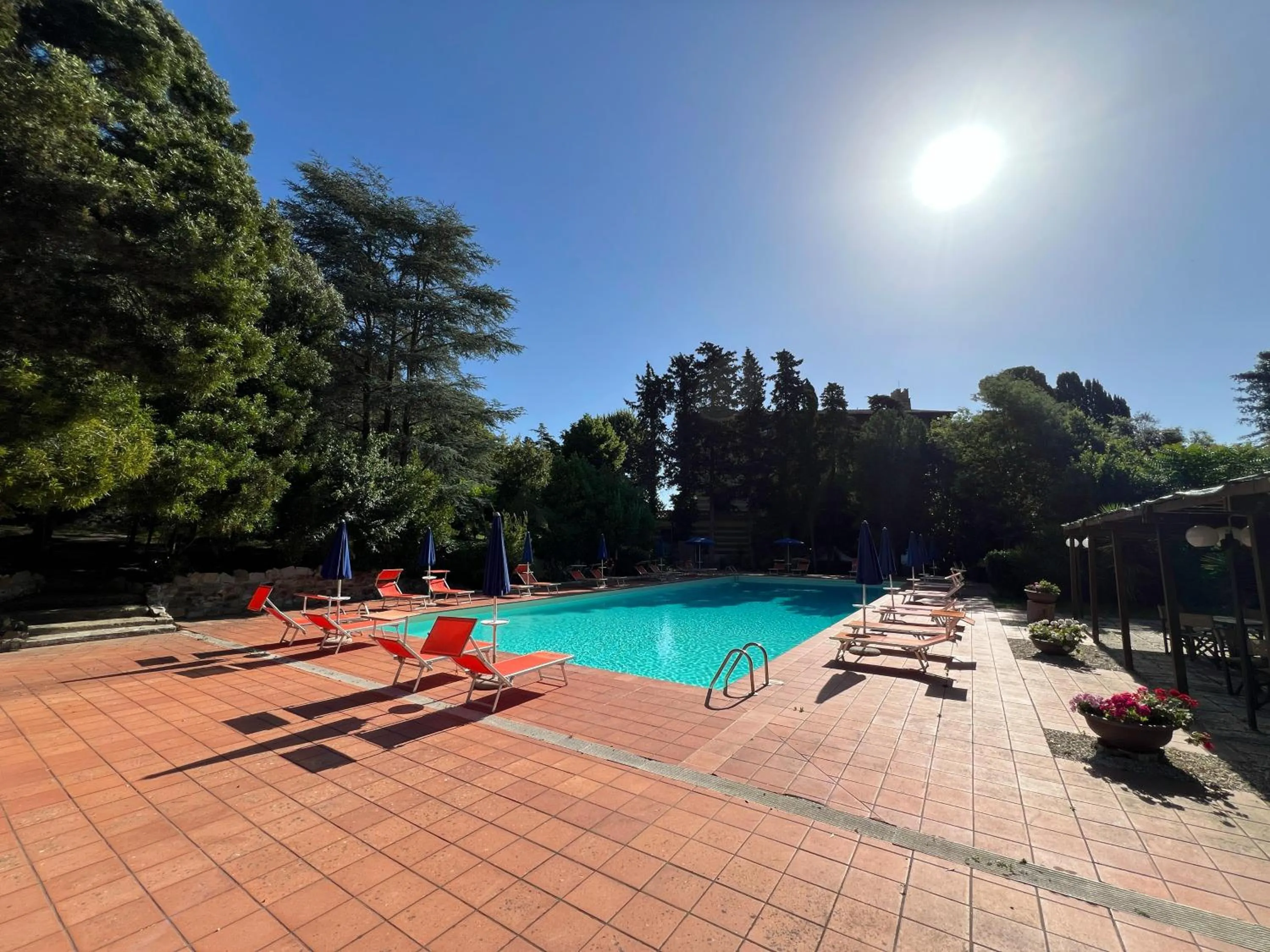 Swimming pool in Park Hotel Napoleone