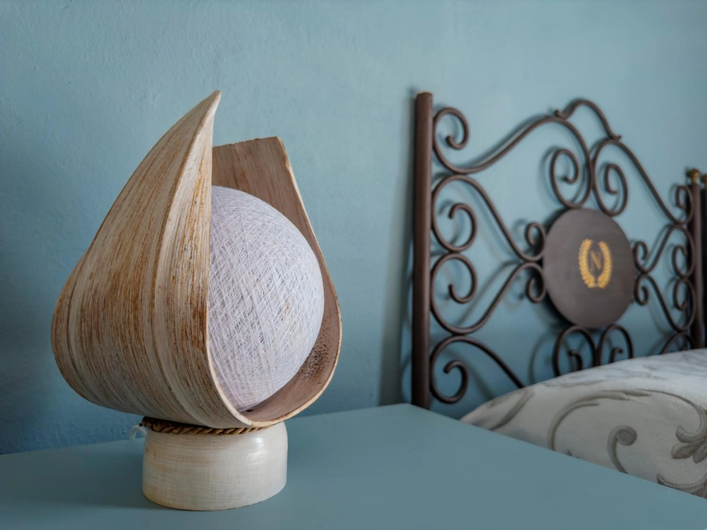 Decorative detail, Bed in Park Hotel Napoleone