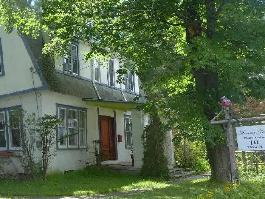 Property building in Morning Glory B&B Woodstock NY Property building in Morning Glory B&B Woodstock NY