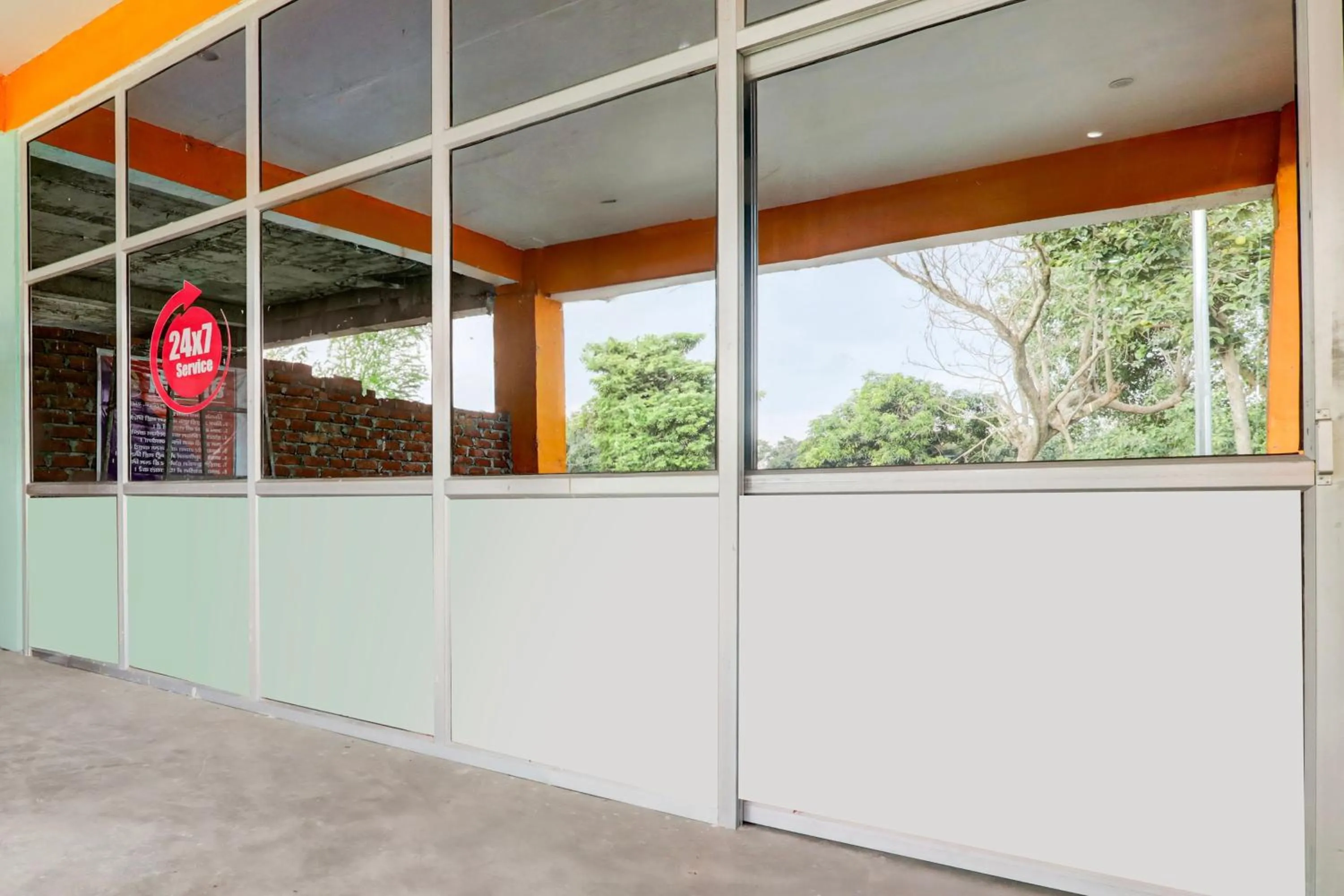 Facade/entrance in SPOT ON D S Hotel