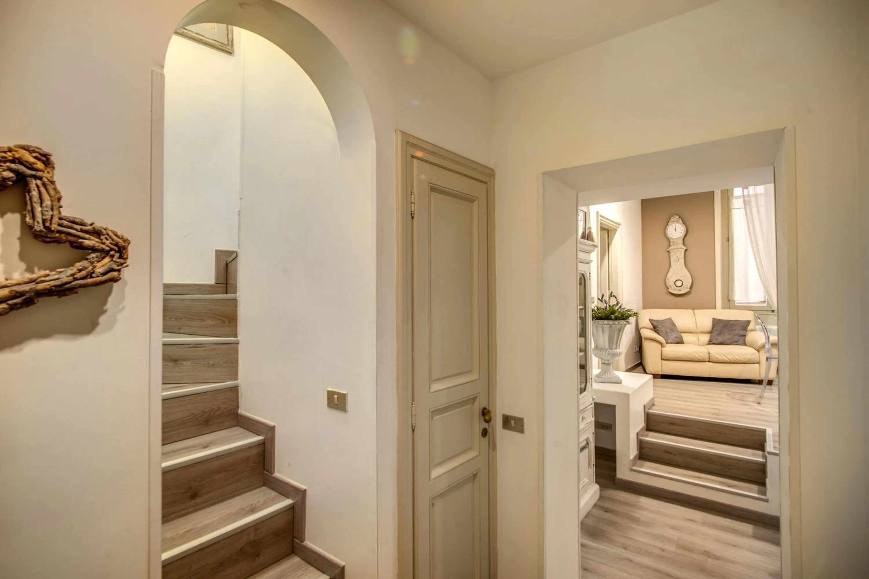 Photo of the whole room in Trevi Miracle Suite