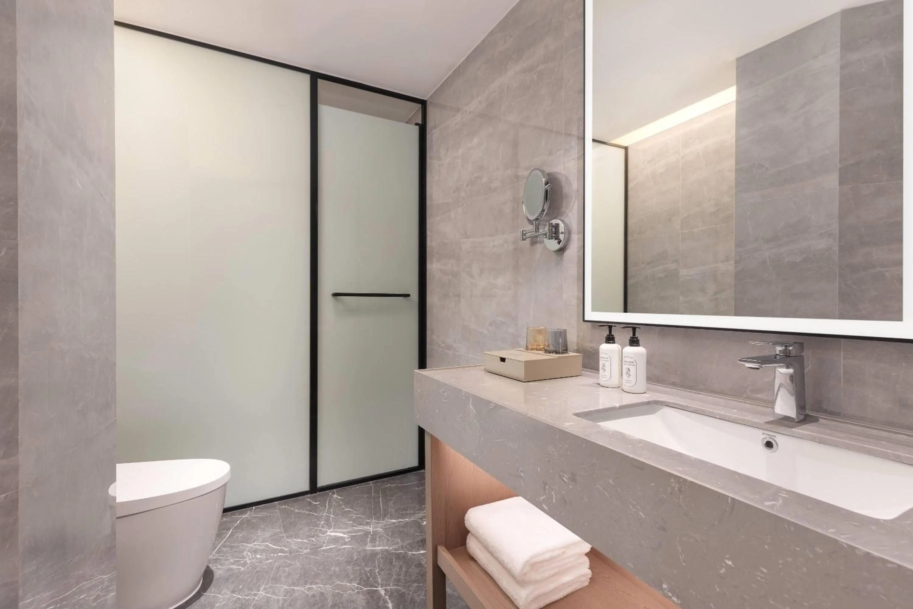 Bathroom in Days Hotel by Wyndham Suzhou Dushu Lake
