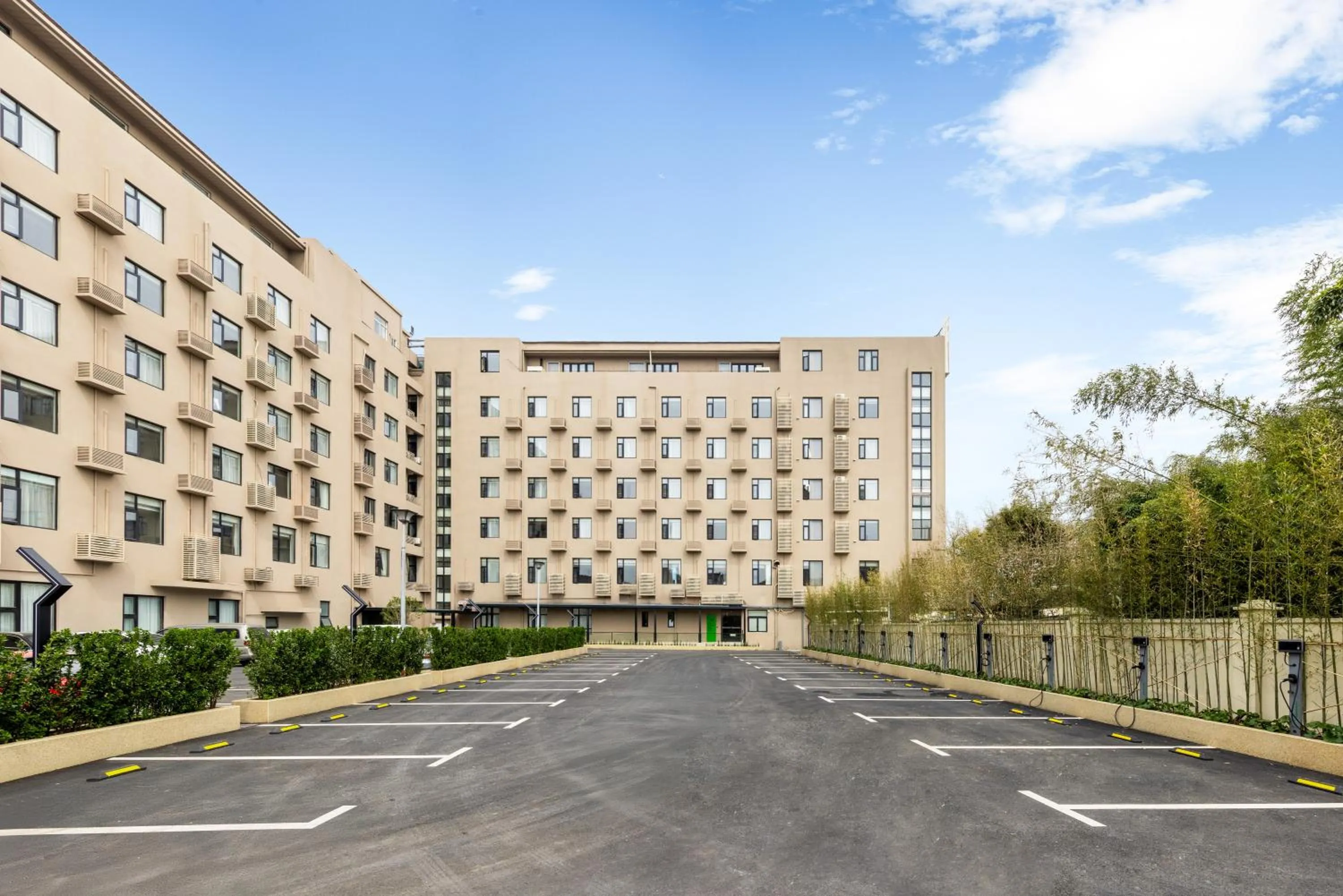 Parking in 上海浦东温德姆花园酒店 Wyndham Garden Shanghai Pudong