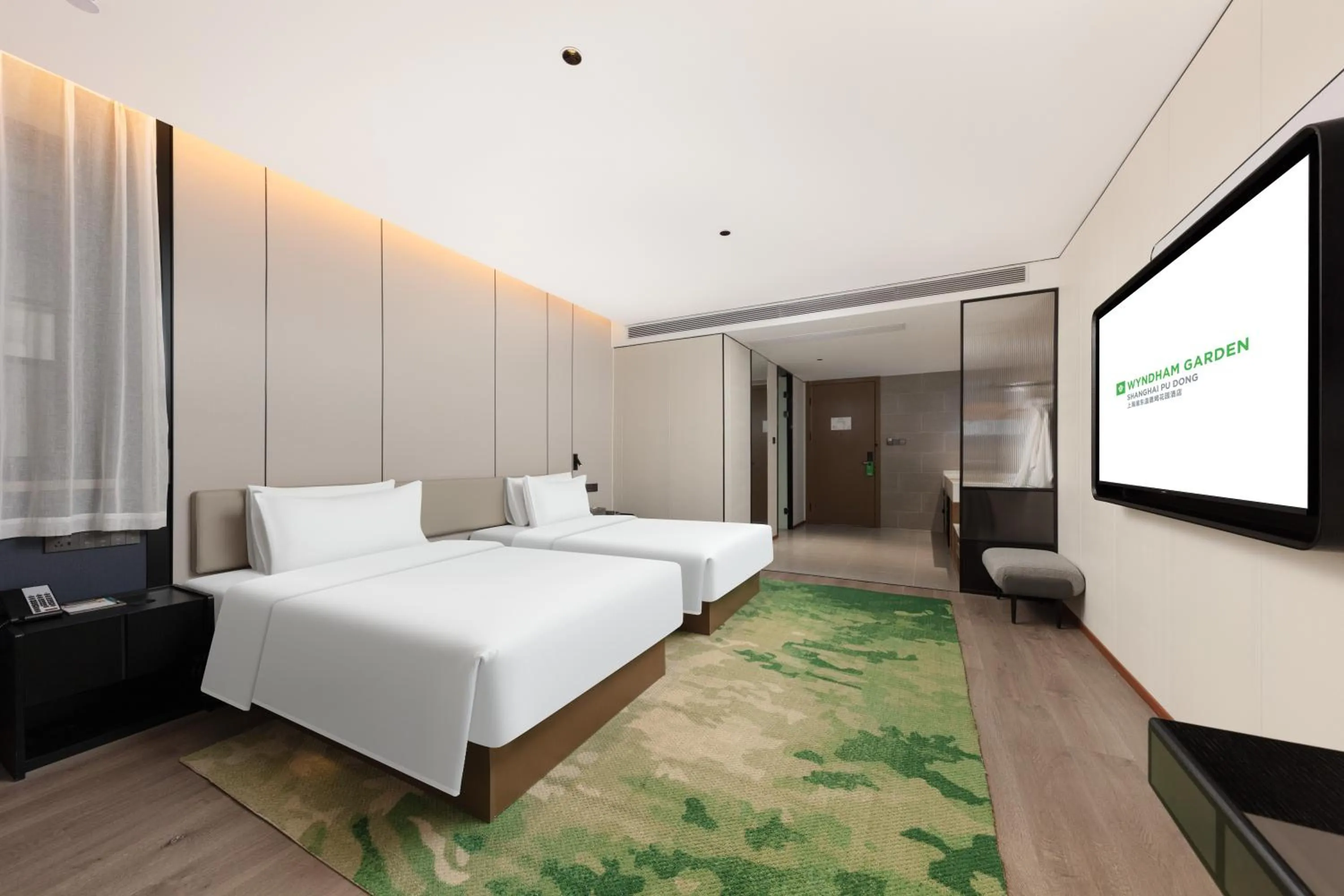 Photo of the whole room, Bed in 上海浦东温德姆花园酒店 Wyndham Garden Shanghai Pudong