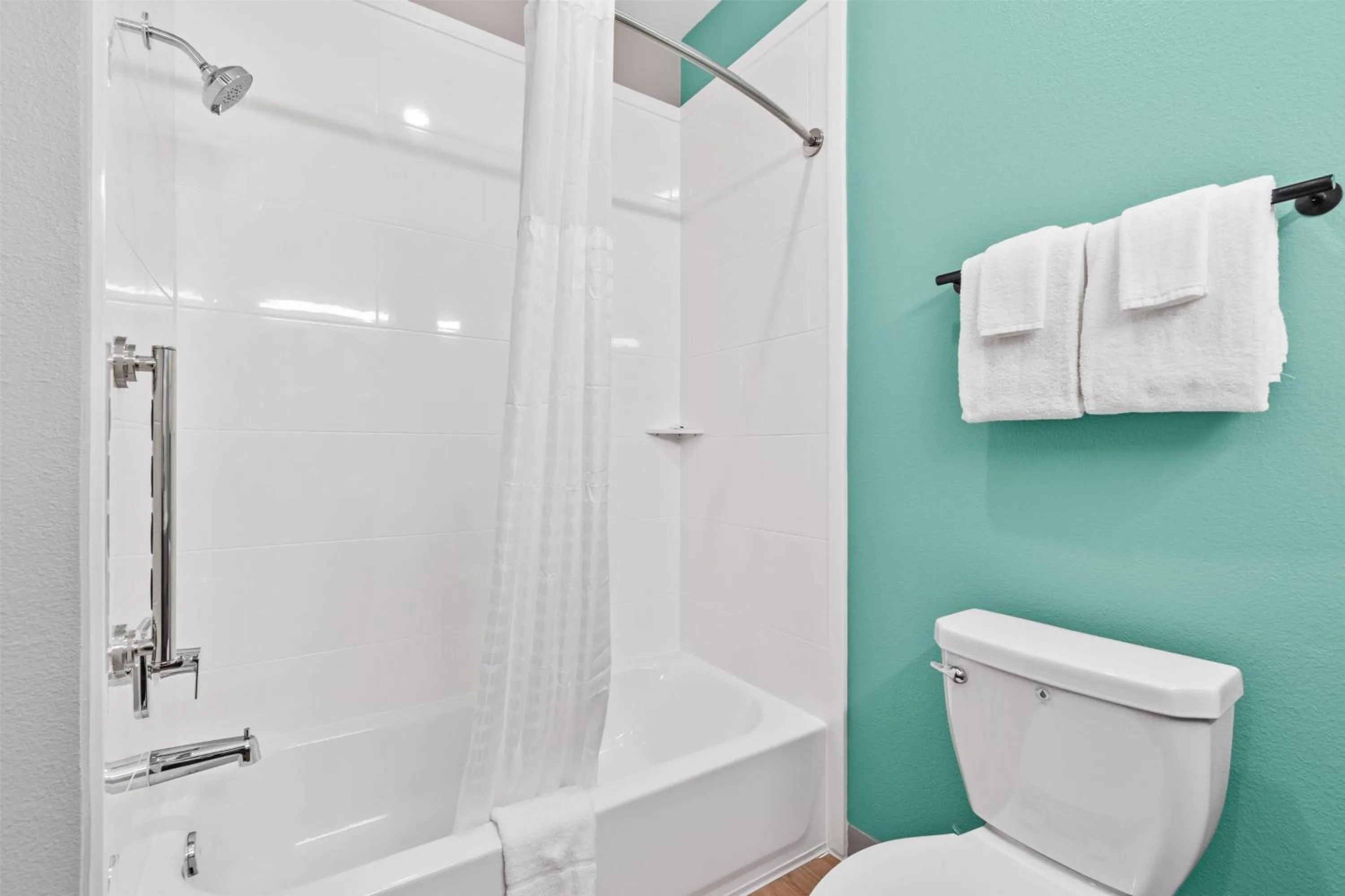 Bathroom in ECHO Suites Extended Stay by Wyndham Houston Katy West