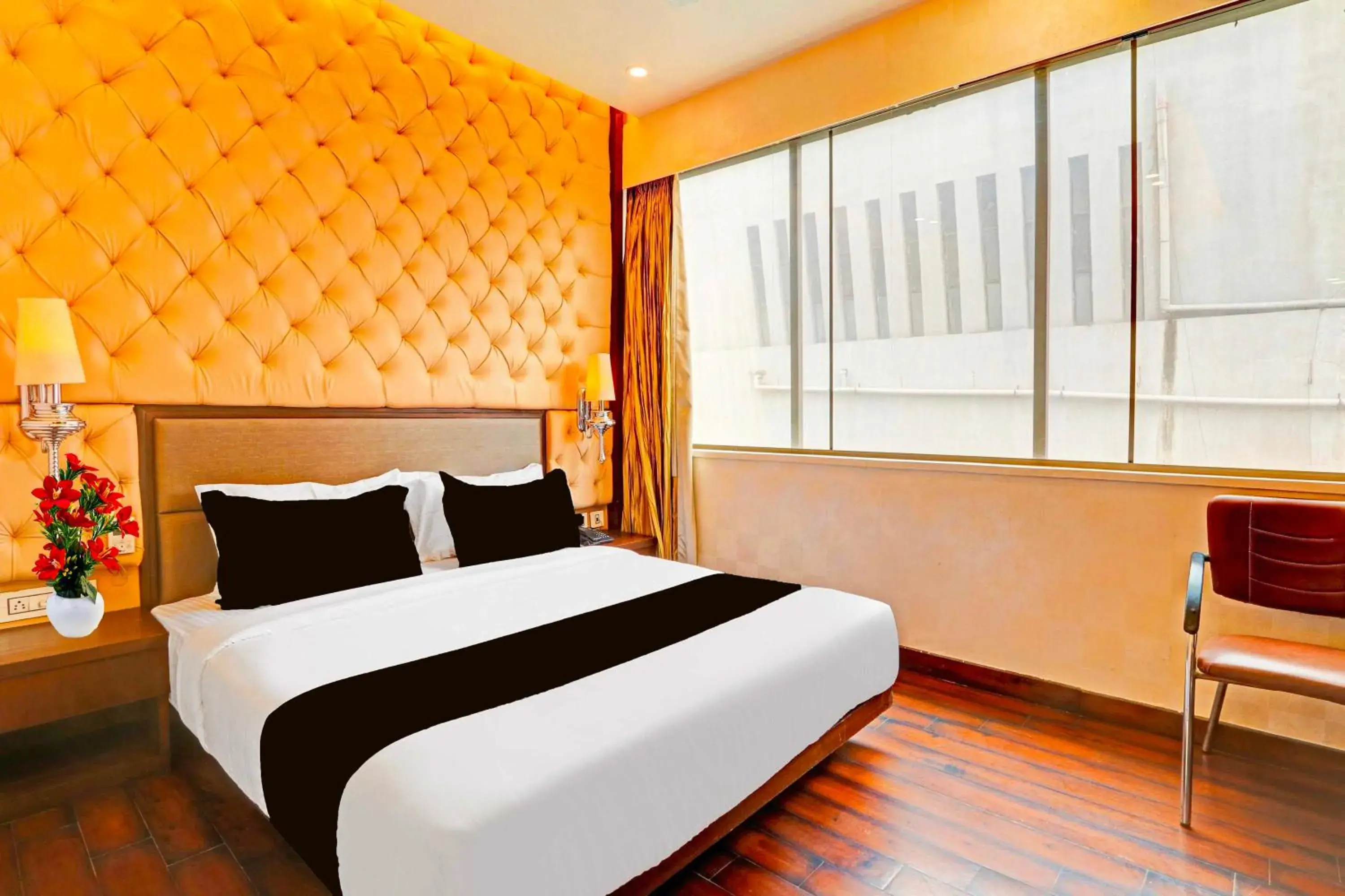 Deluxe Triple Room - single occupancy in Townhouse Sitabuldi Railway Station Deluxe Triple Room - single occupancy in Townhouse Sitabuldi Railway Station