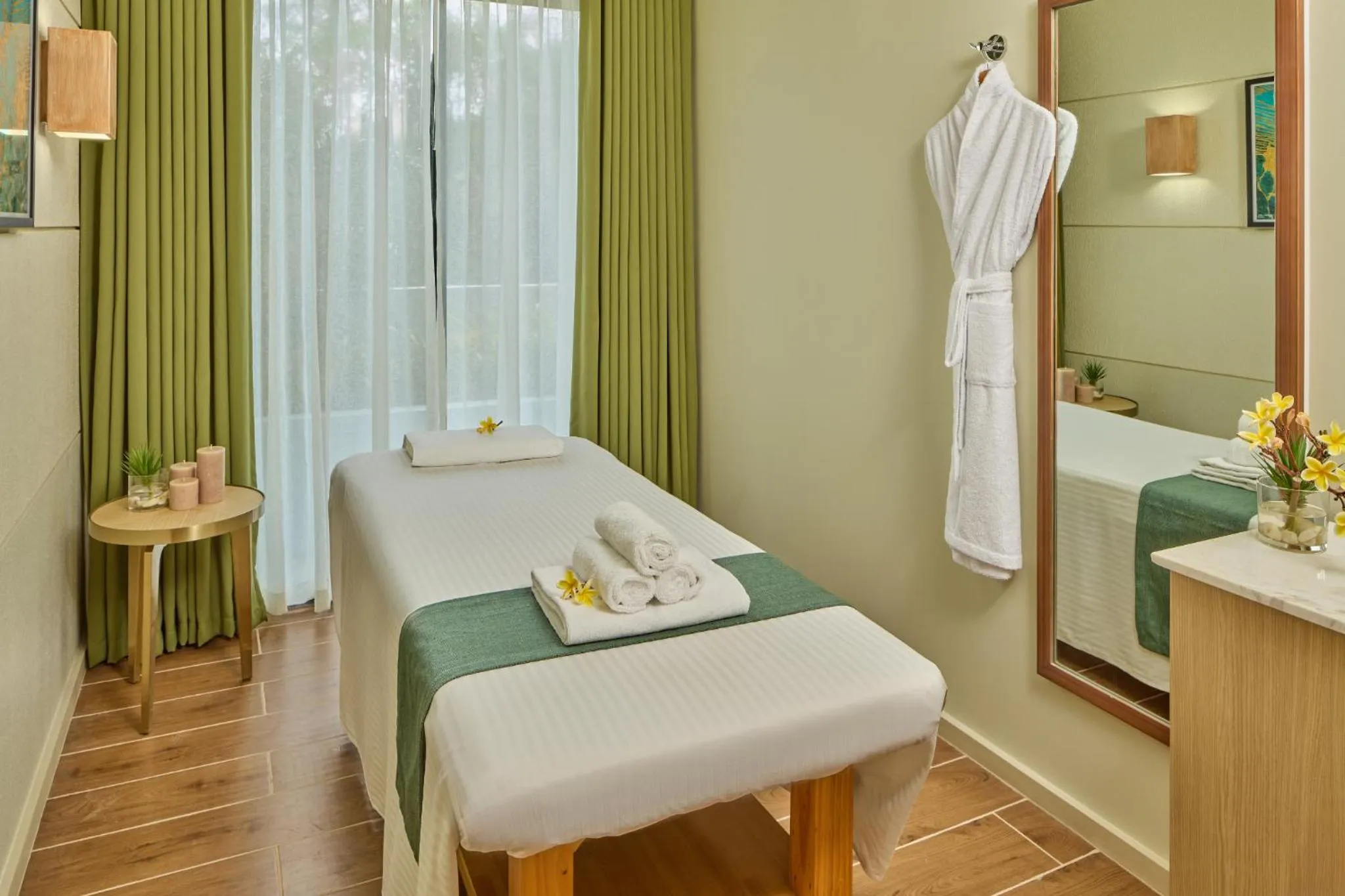 Spa and wellness centre/facilities, Bed in Chancellor Hotel Boracay