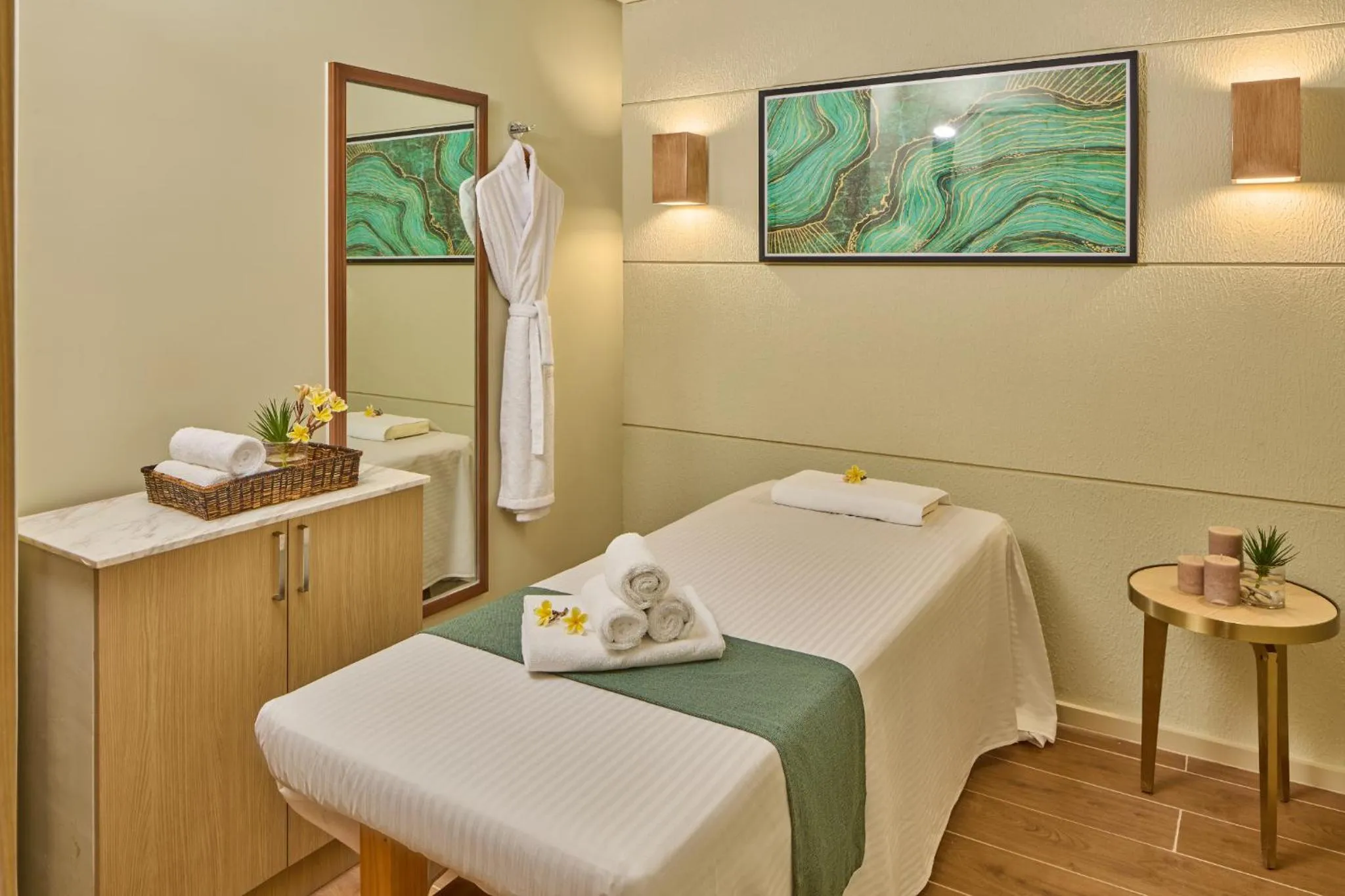 Spa and wellness centre/facilities, Bed in Chancellor Hotel Boracay
