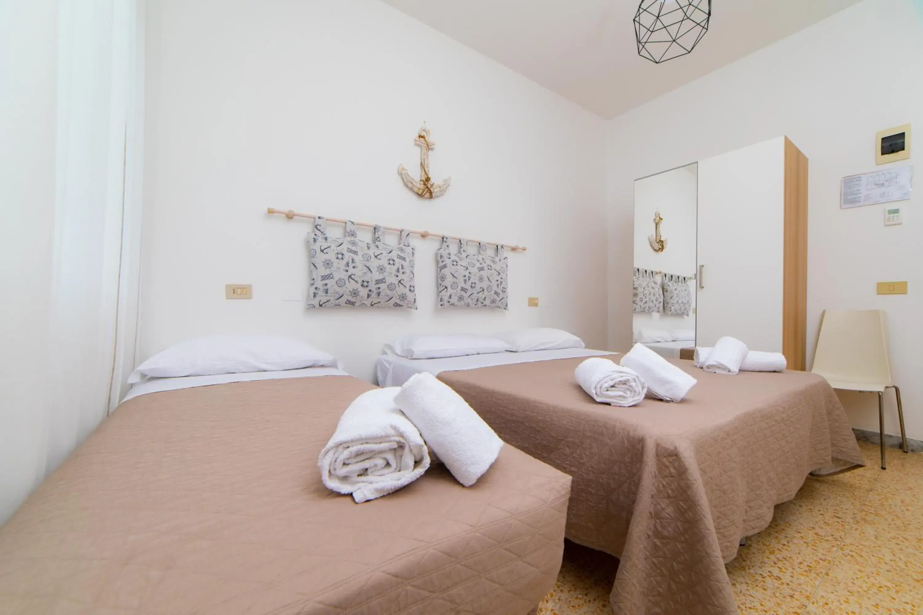 Comfort Triple Room in Hotel 21 Riccione Comfort Triple Room in Hotel 21 Riccione