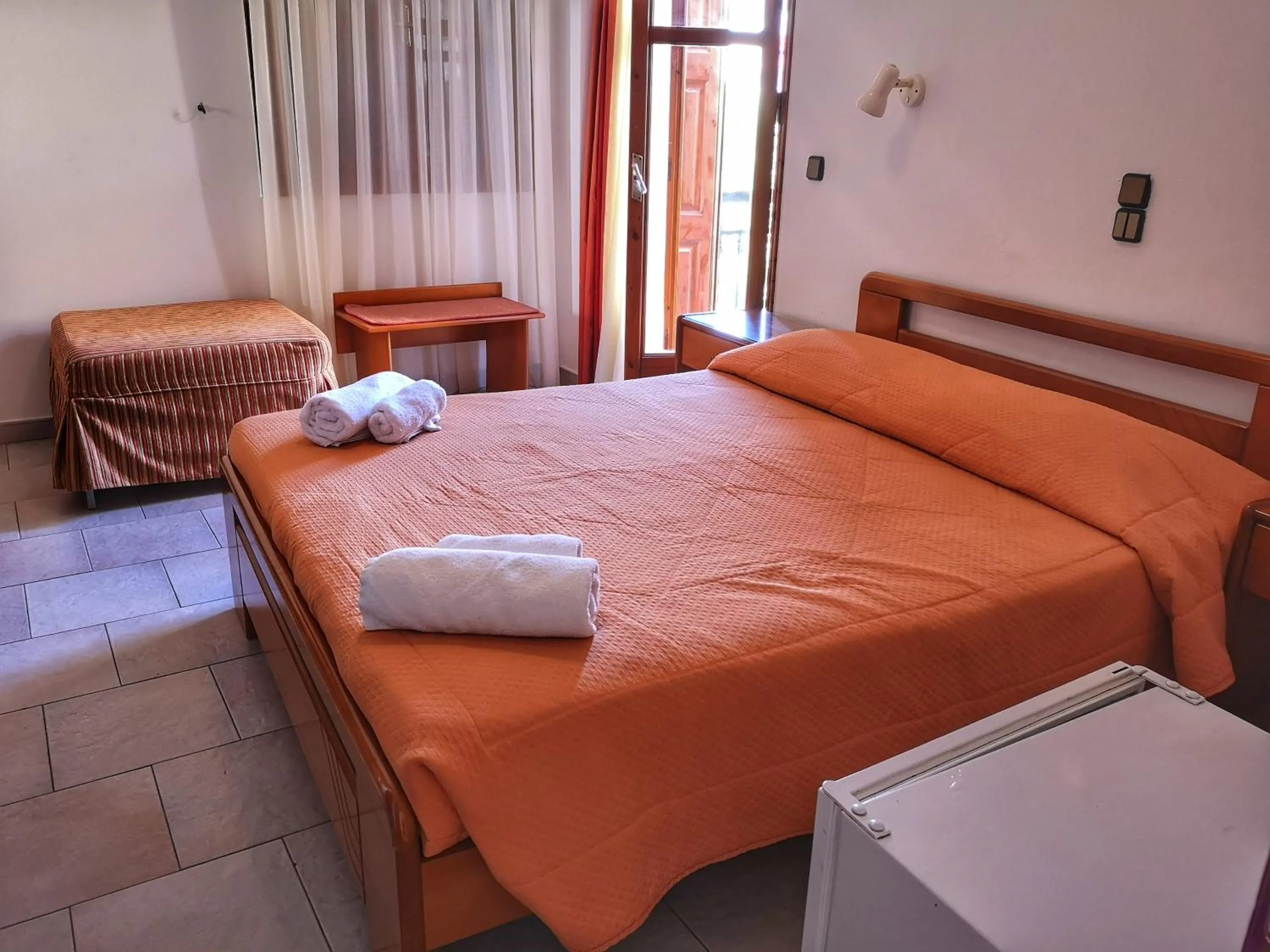 Sama hotel