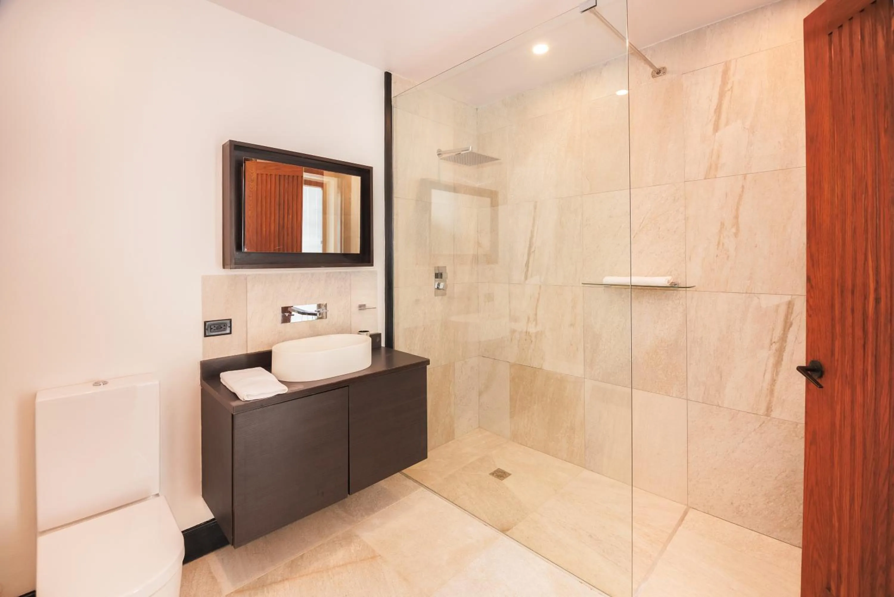 Bathroom in Tamarind Hills Resort & Villas