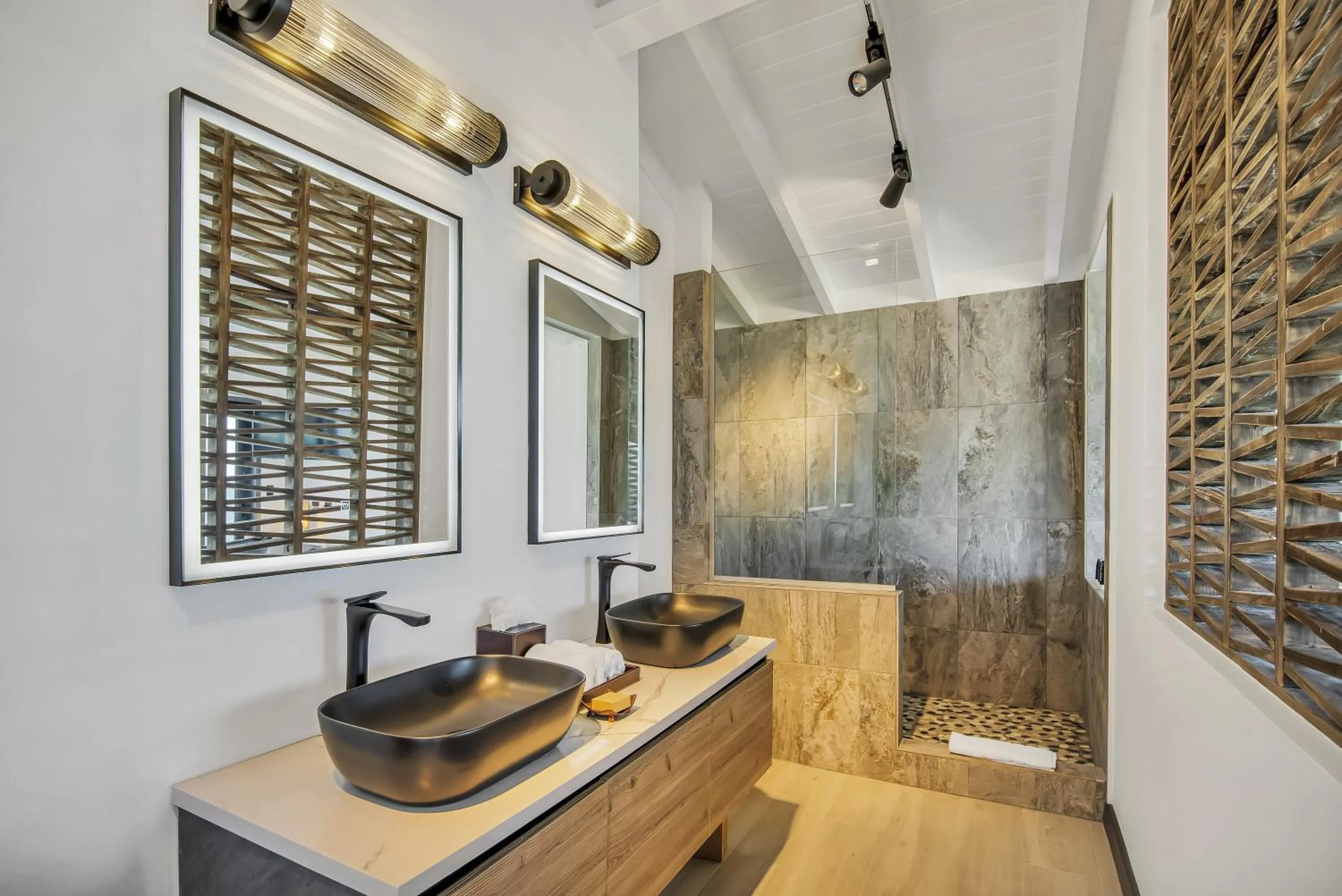 Bathroom in Tamarind Hills Resort & Villas