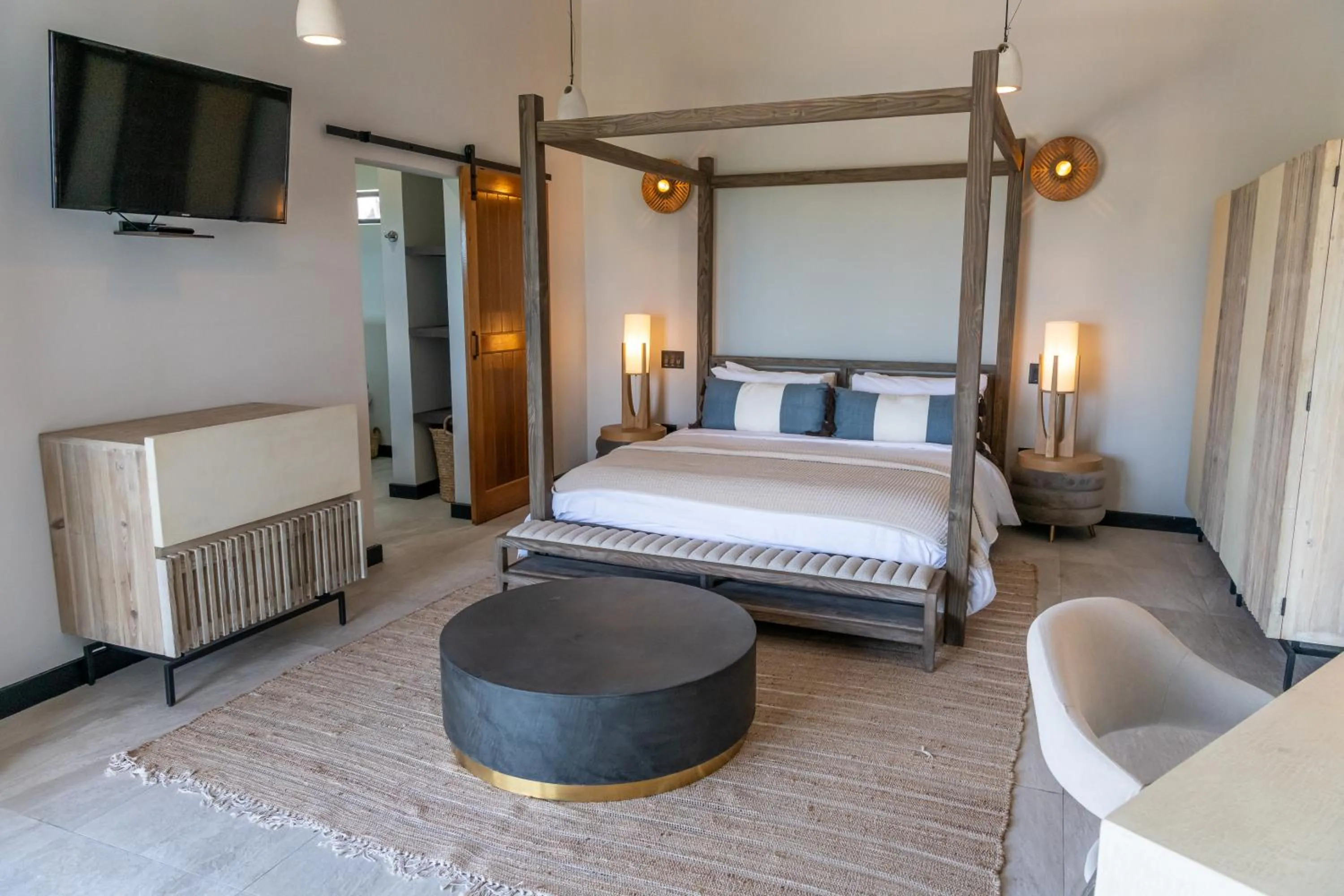 Photo of the whole room, Bed in Tamarind Hills Resort & Villas