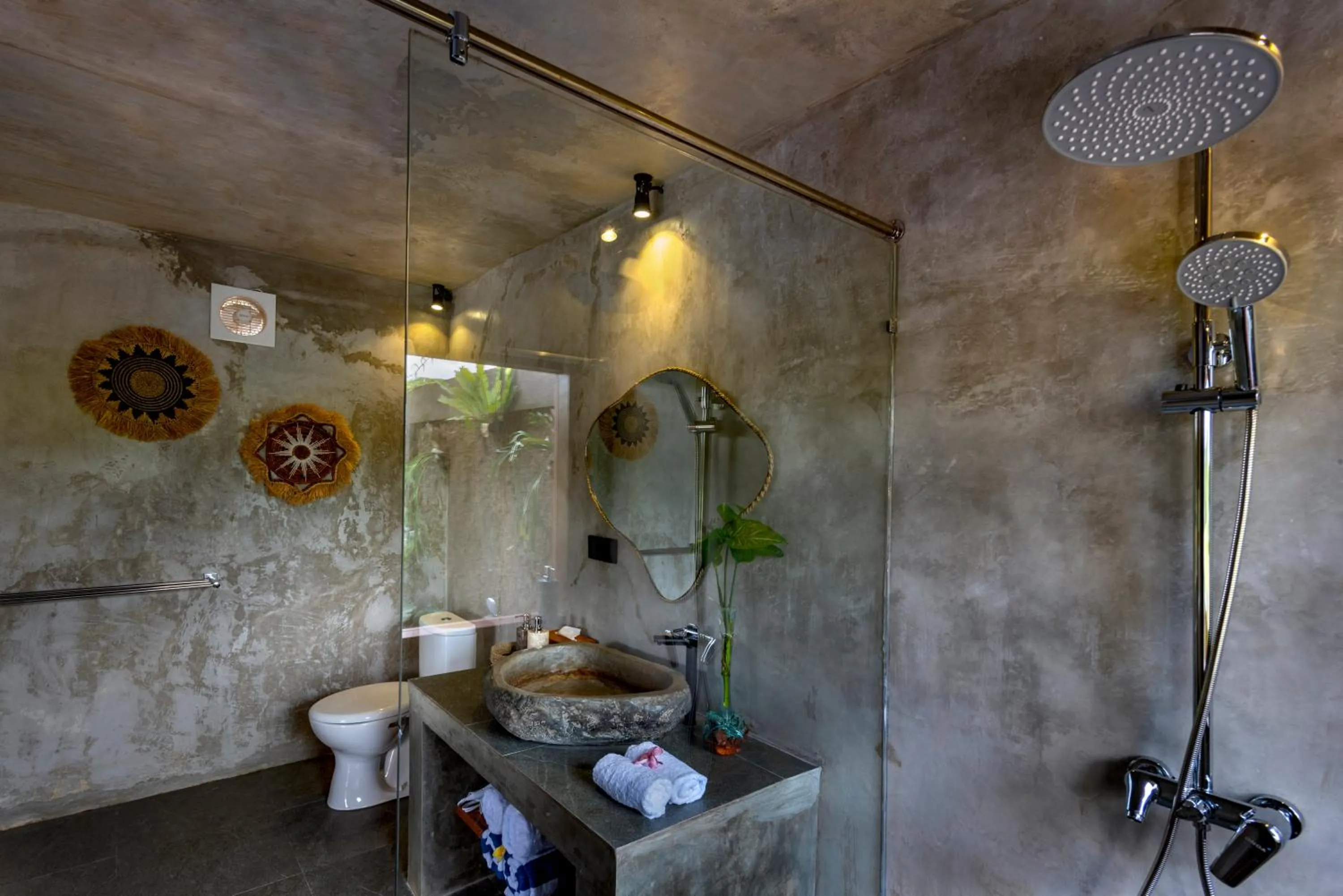 Shower in Seelong Villa Ubud by Dhananjaya Hospitality