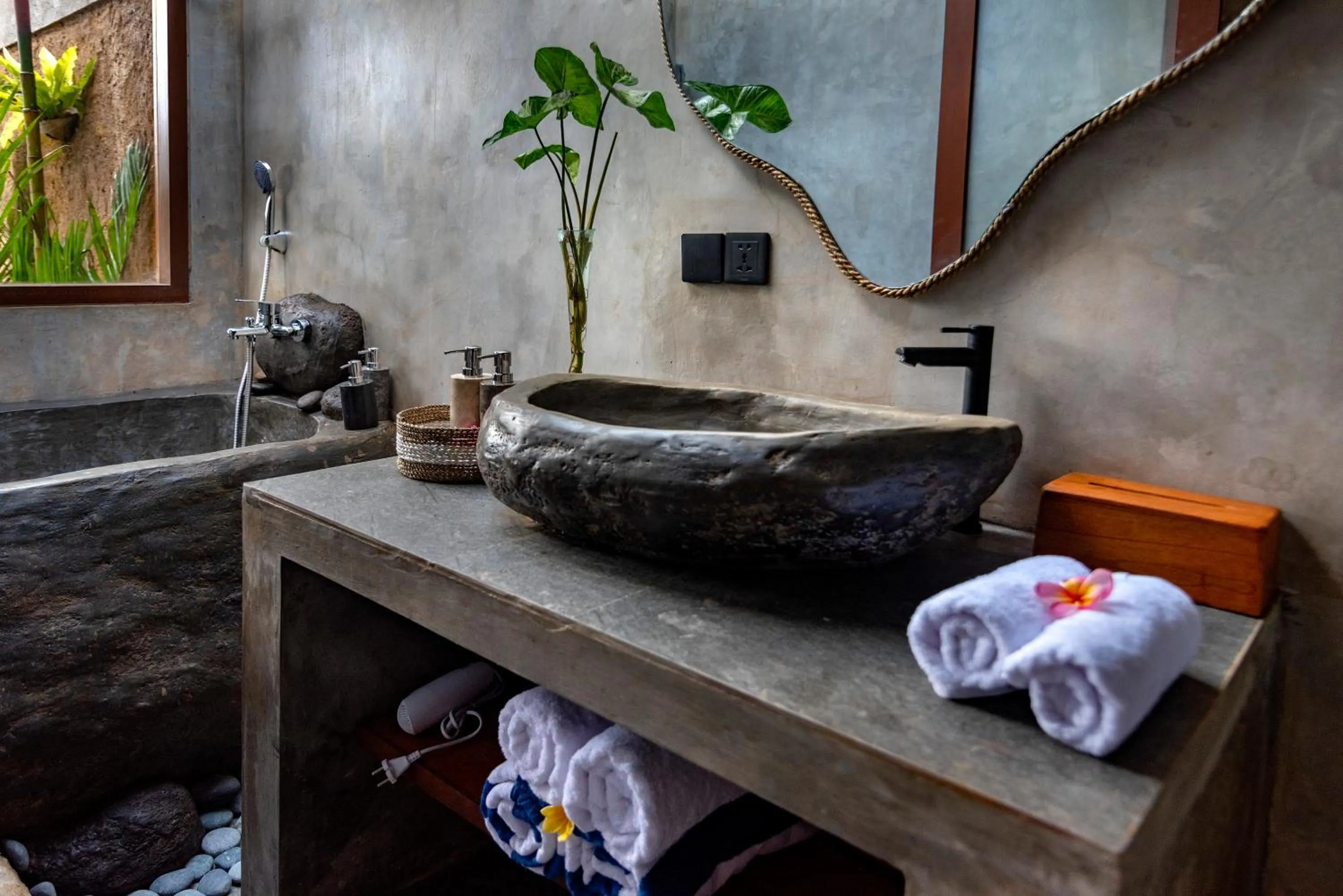 Bed in Seelong Villa Ubud by Dhananjaya Hospitality