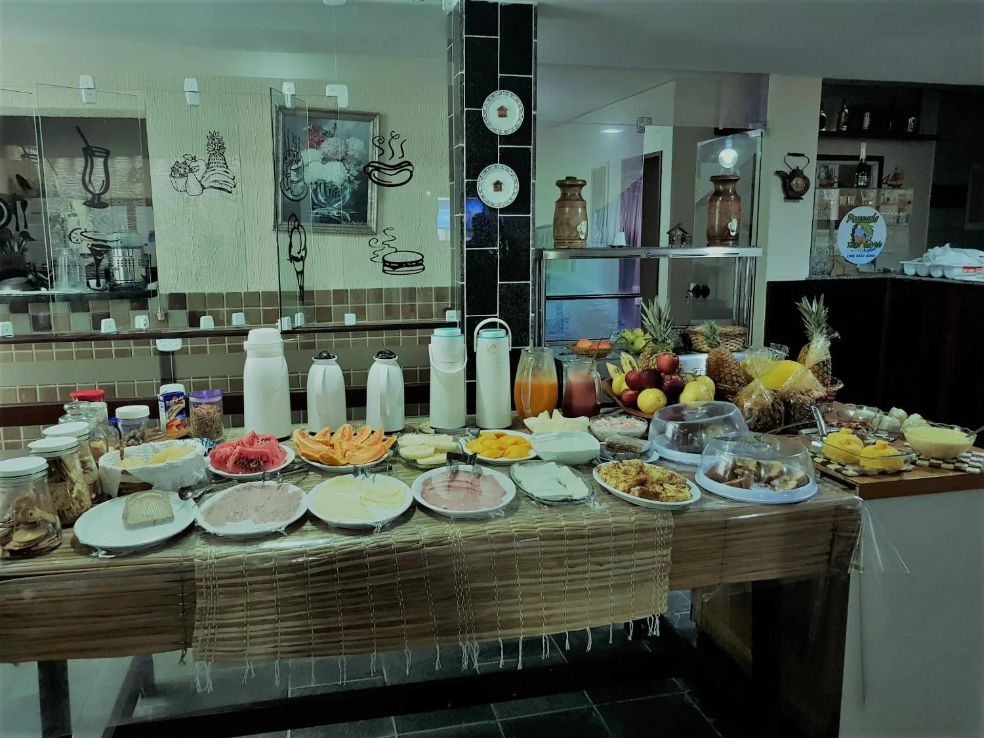 Buffet breakfast in Pousada Terra Garrida
