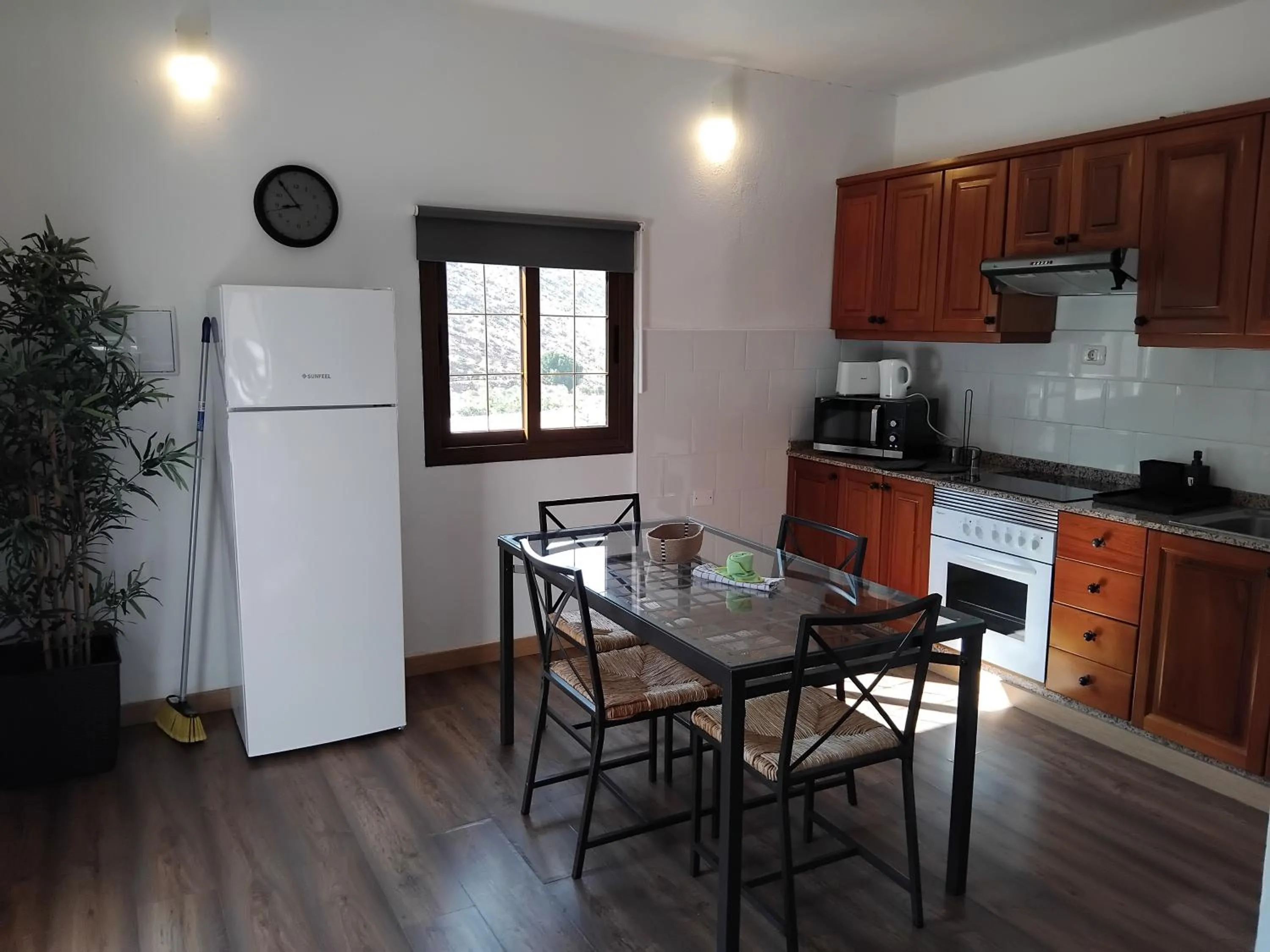 Kitchen or kitchenette in Hotel Masai Mara Appartements & Glamping
