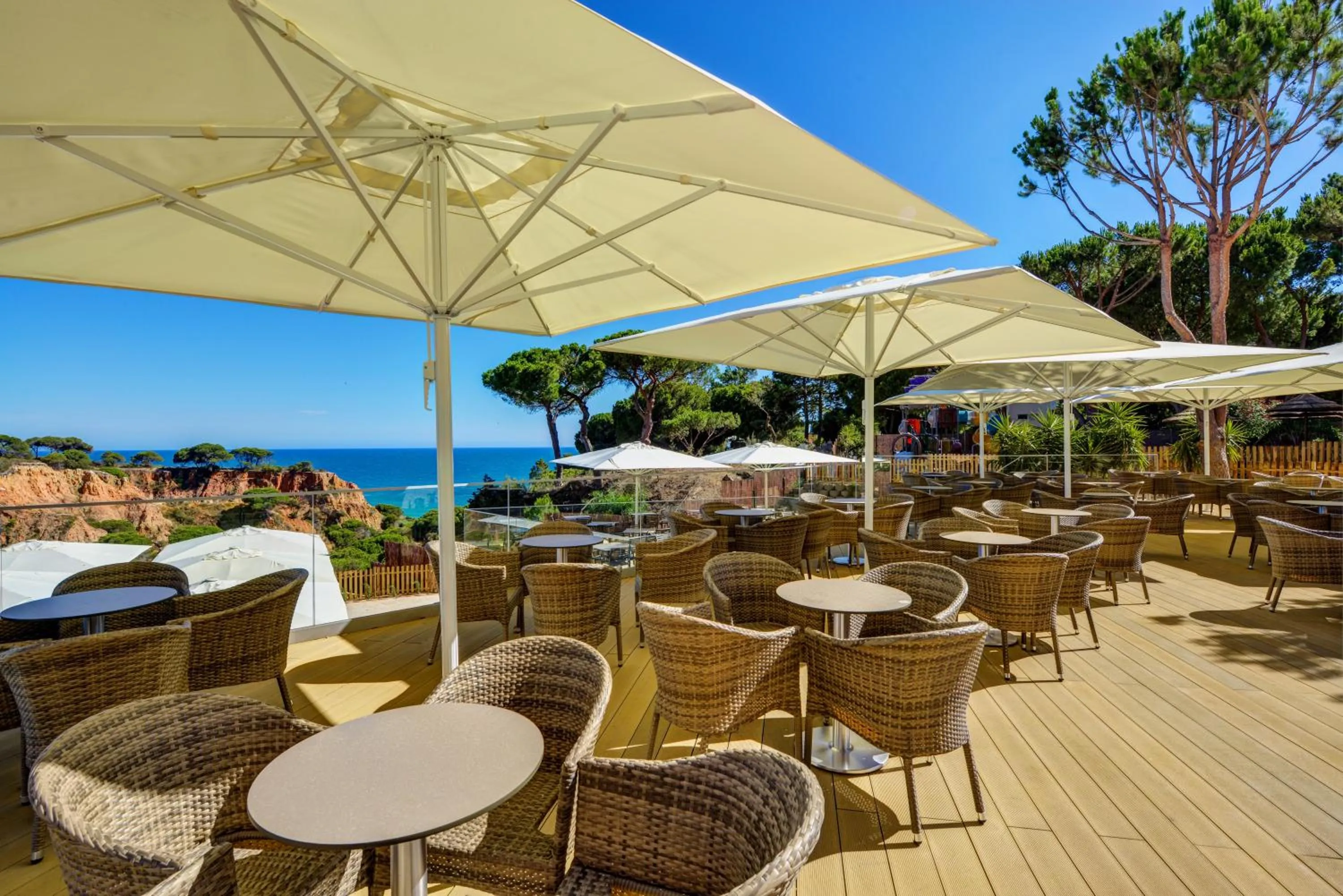Lounge or bar in 3HB Falesia Beach