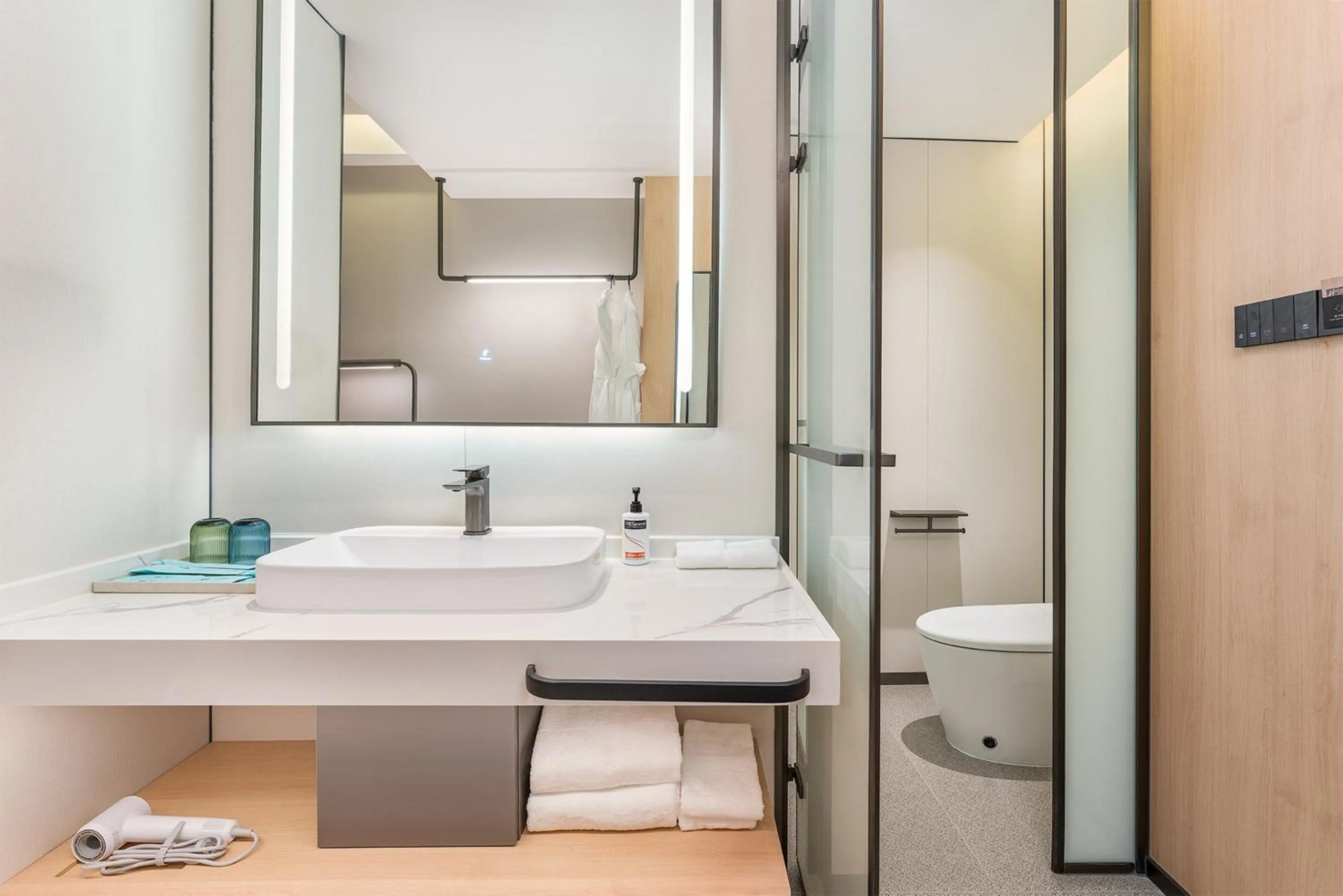 Bathroom in Holiday Inn Express Lijiang Ancient Town by IHG