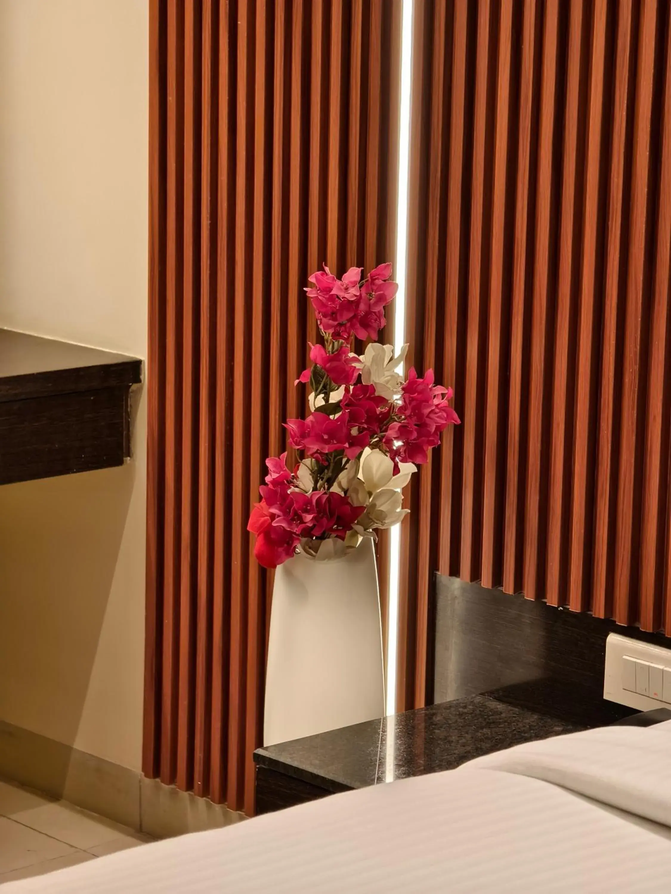 Bedroom, Bed in Hotel Vaishnavi Bedroom, Bed in Hotel Vaishnavi