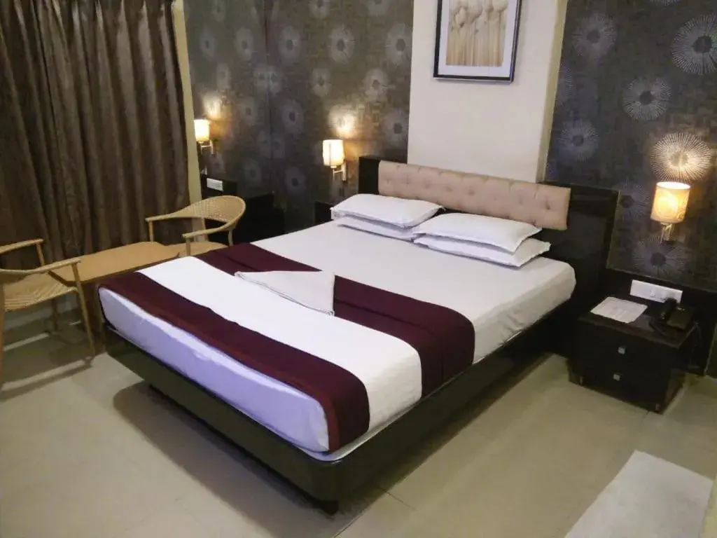 Photo of the whole room, Bed in Hotel Vaishnavi Photo of the whole room, Bed in Hotel Vaishnavi