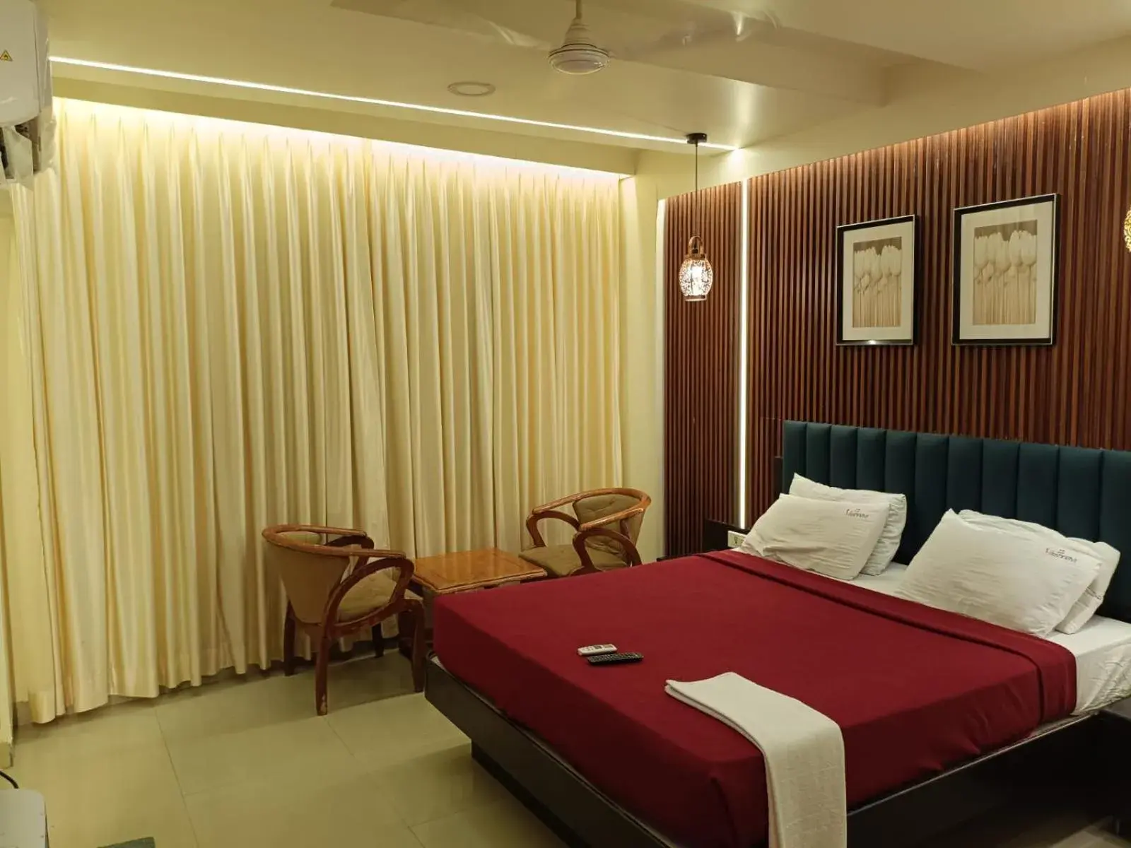 Bed in Hotel Vaishnavi Bed in Hotel Vaishnavi