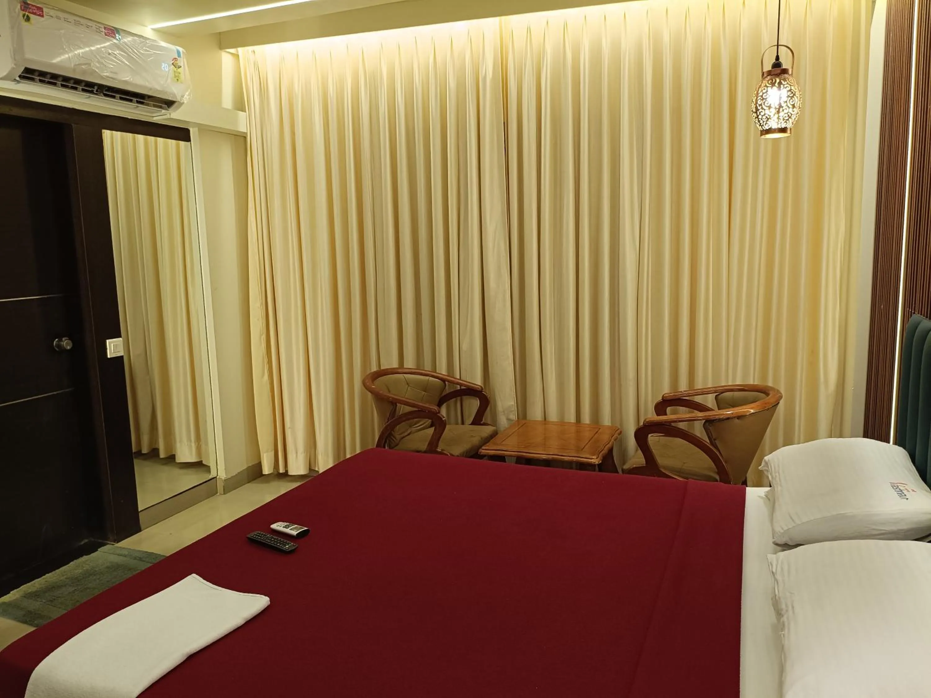 Bed in Hotel Vaishnavi