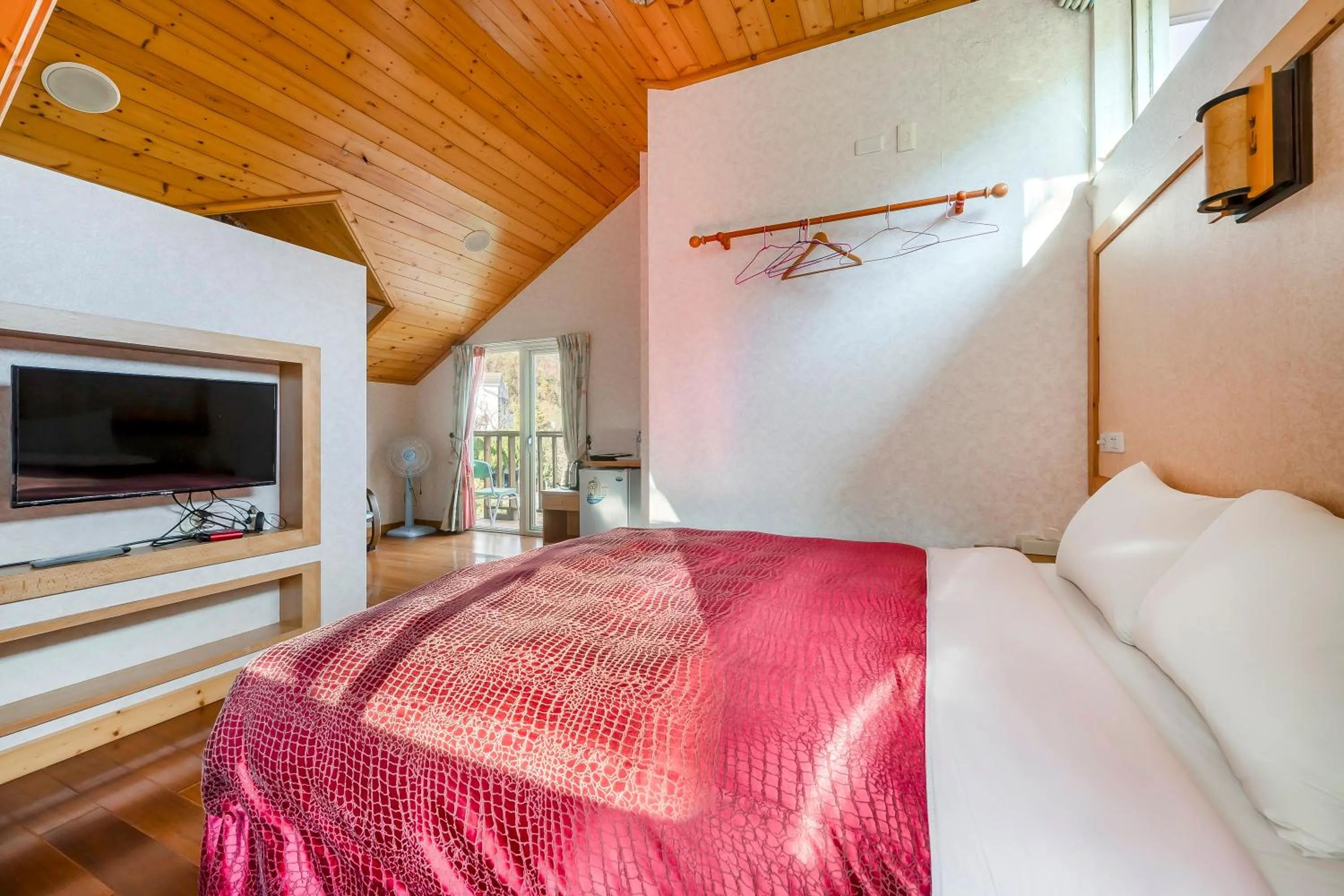 Bed in Chingjing New Paradise B&B