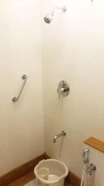 Bathroom in RKN Hotel