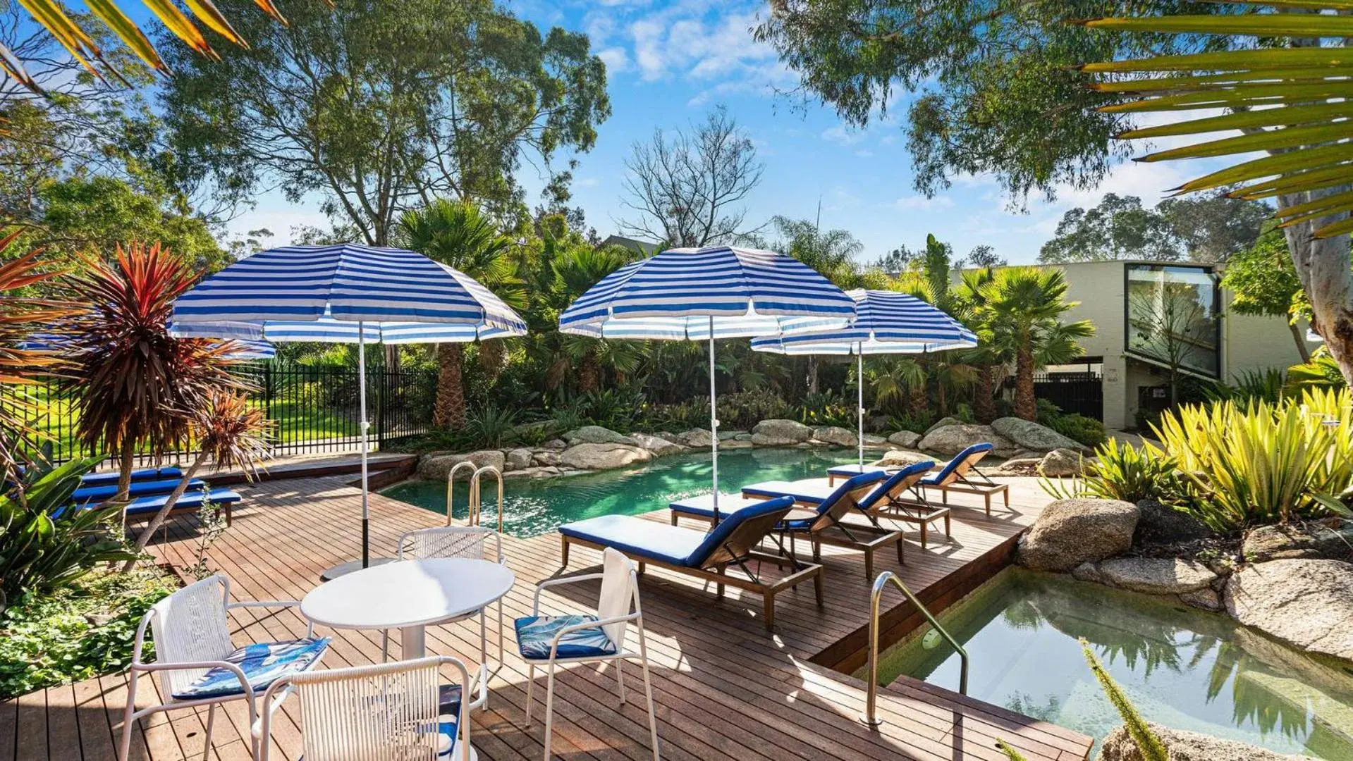 Swimming pool in Eden Oak Geelong Swimming pool in Eden Oak Geelong