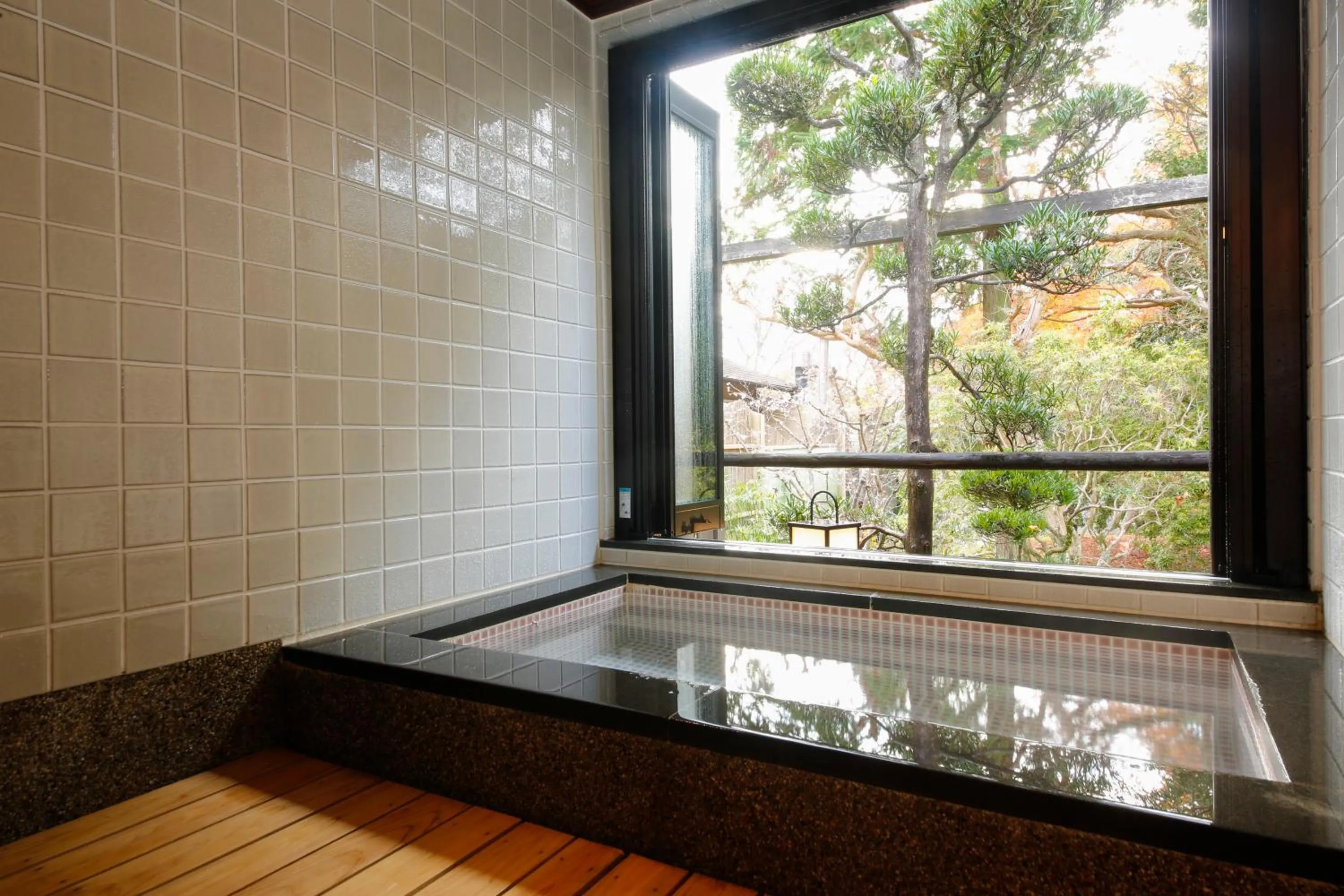 Hot Tub in Kotonoyado Musashino