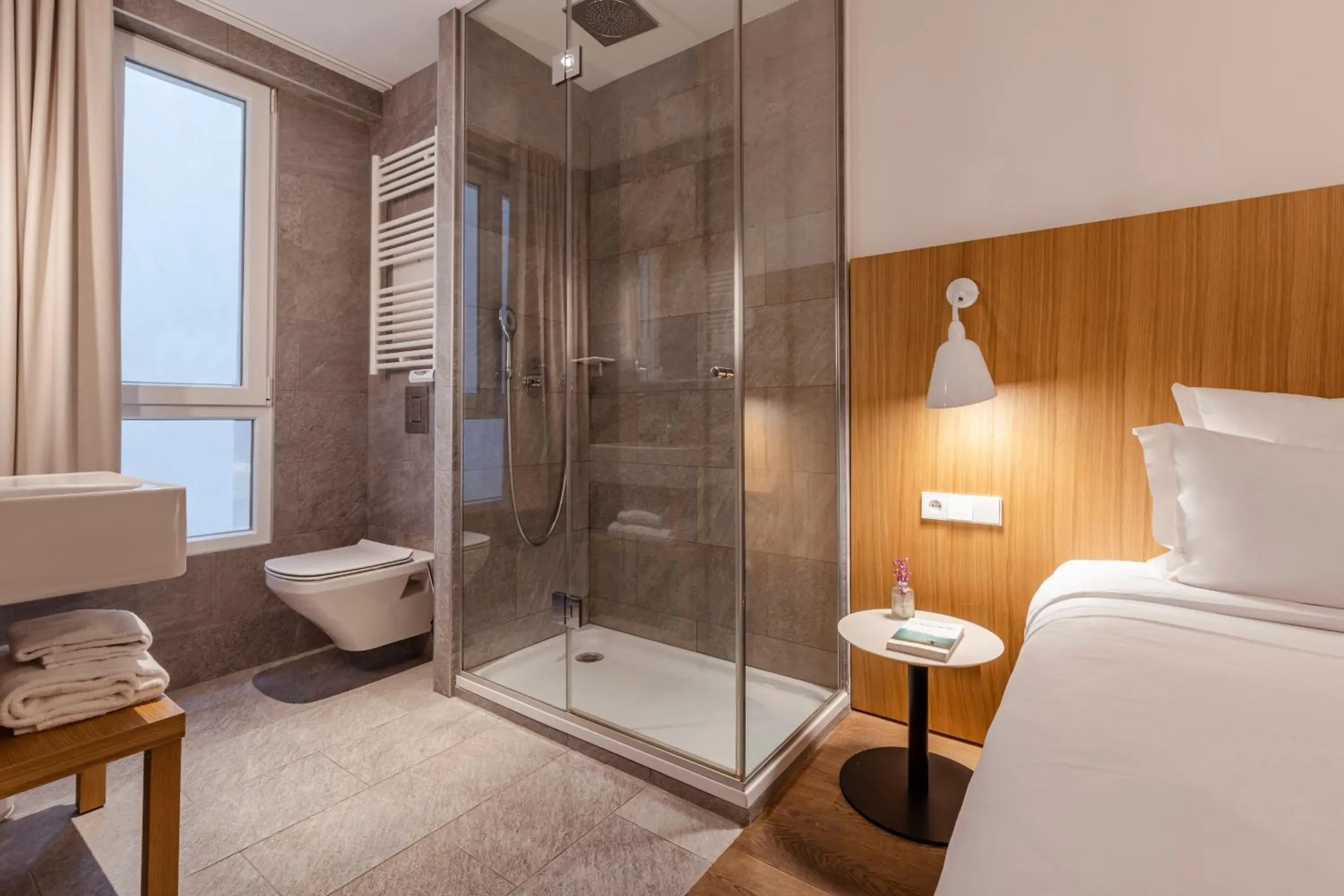 Bathroom in 9Hotel Republique Bathroom in 9Hotel Republique