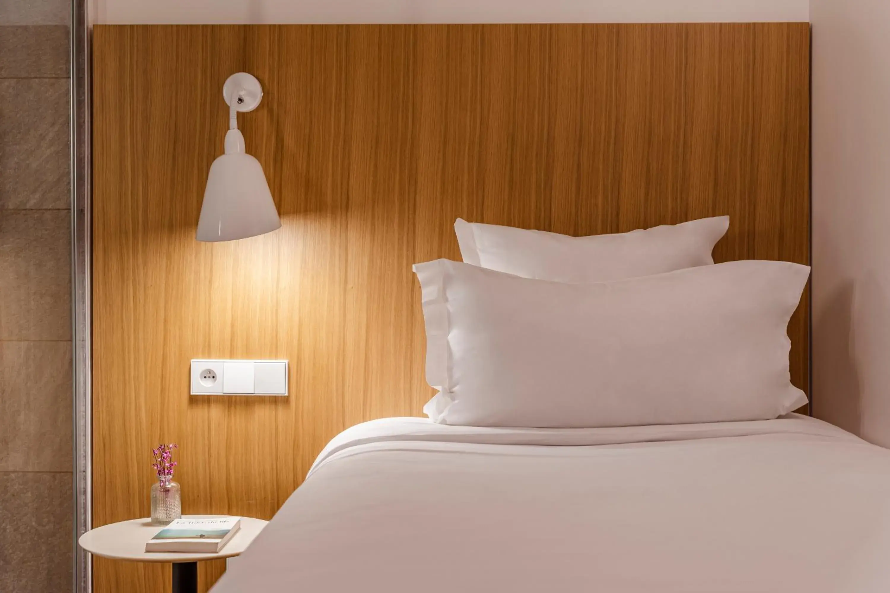 Bed in 9Hotel Republique Bed in 9Hotel Republique