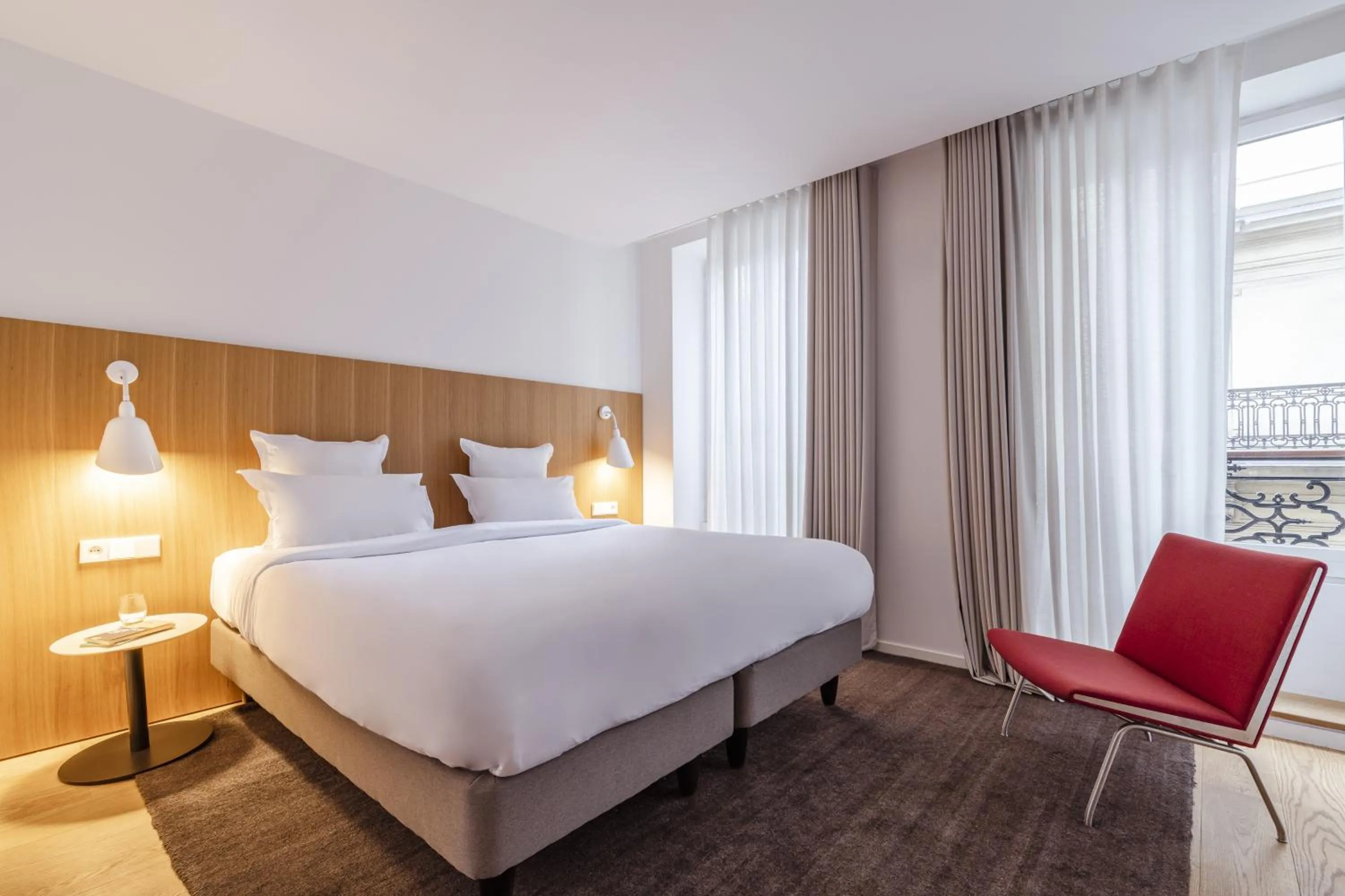 Bed in 9Hotel Republique