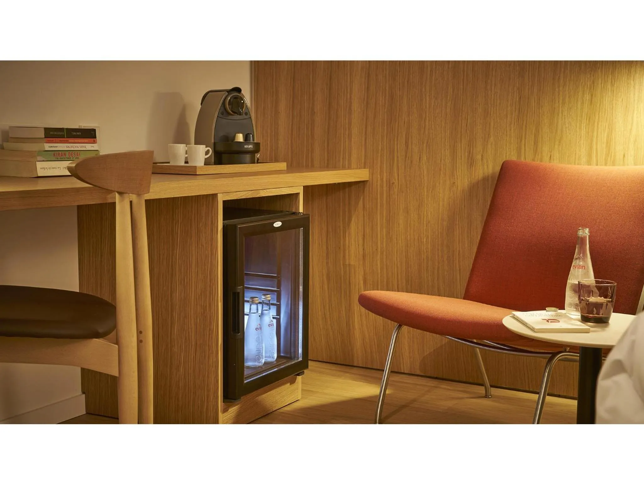 Coffee/tea facilities in 9Hotel Republique