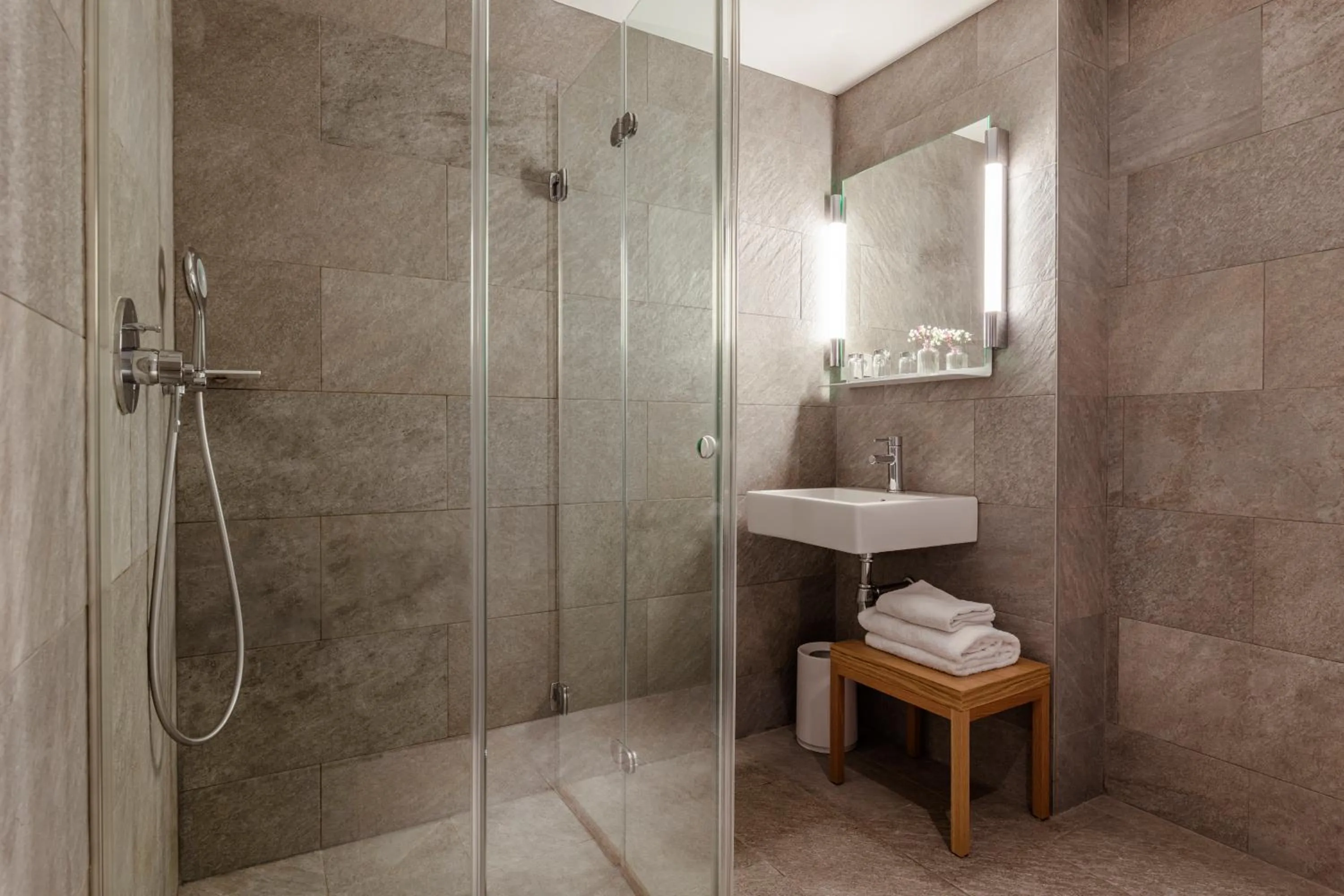 Bathroom in 9Hotel Republique