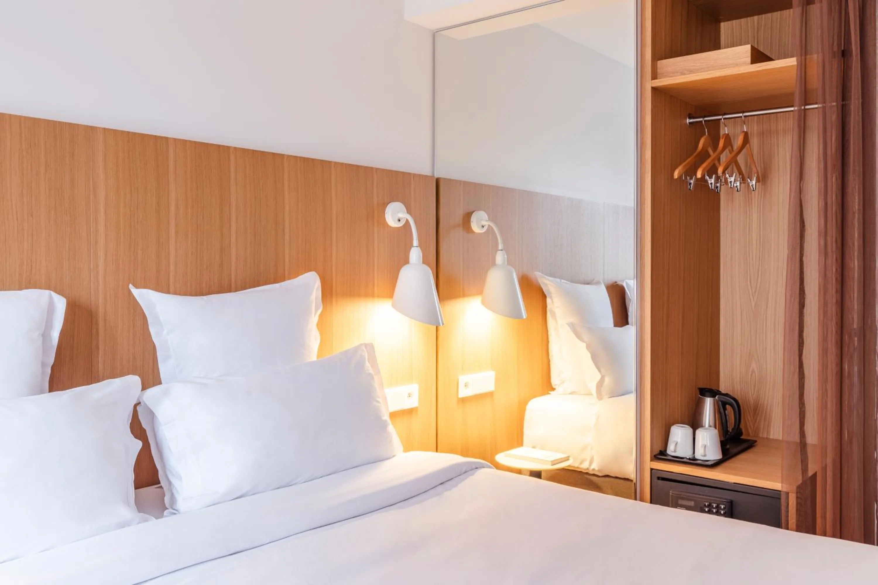 Bed in 9Hotel Republique