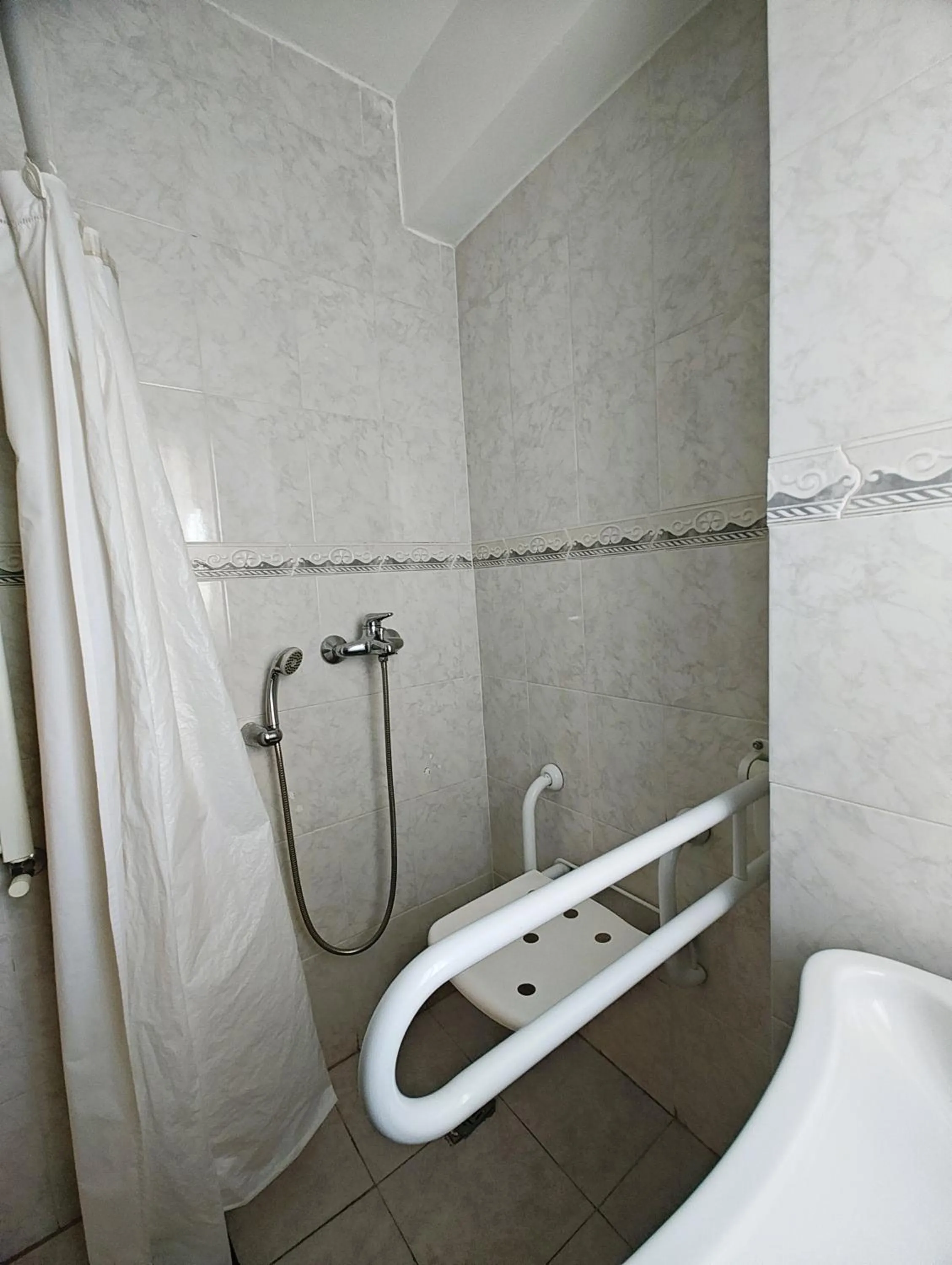 Shower in Hotel El Cortijo