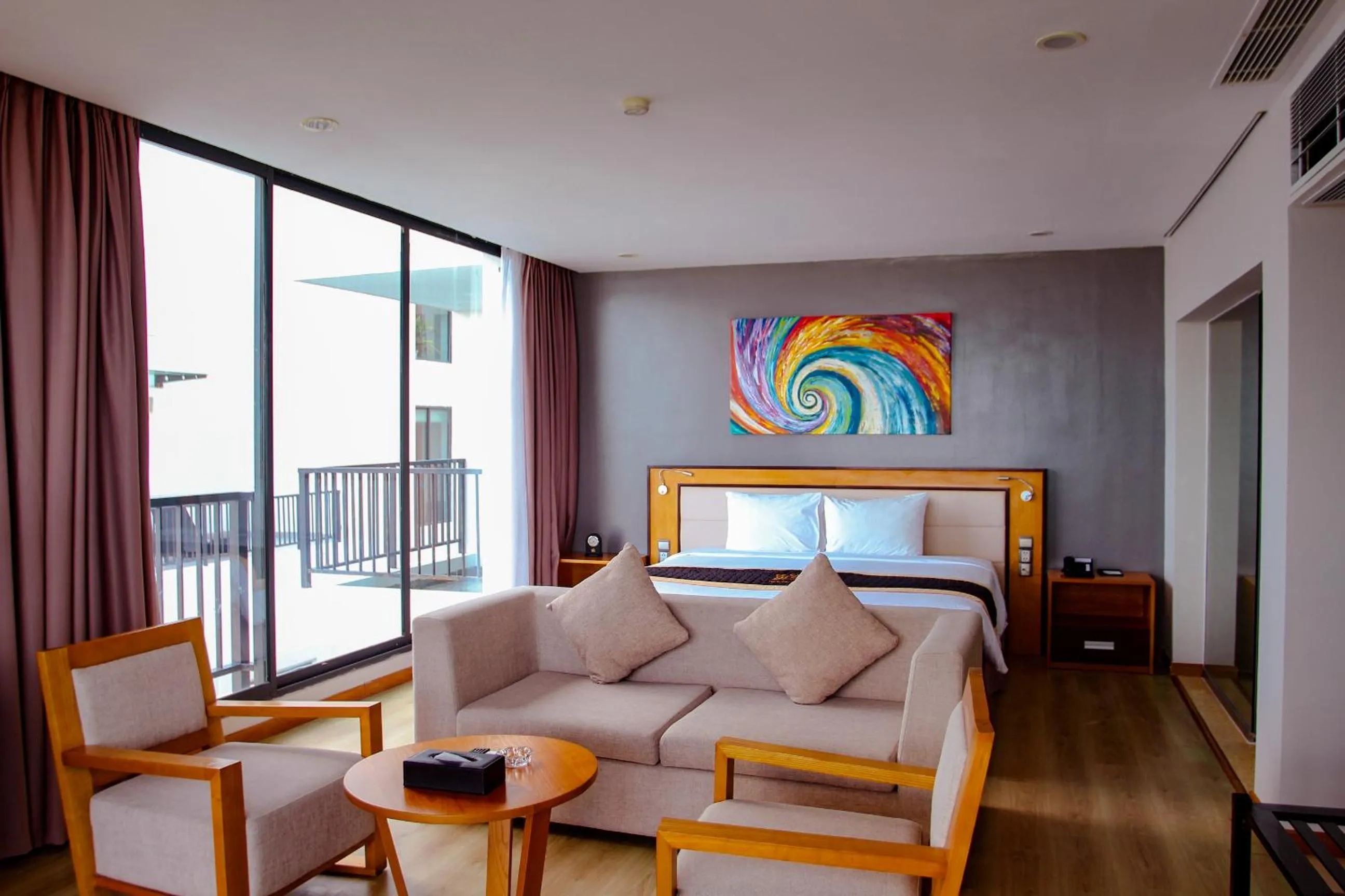 Bed in Dragon Sea Hotel