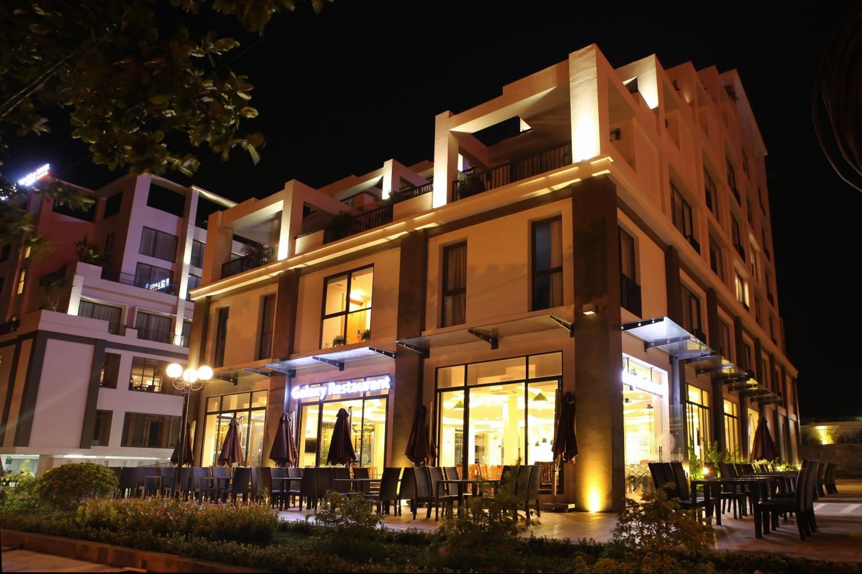 Property building in Dragon Sea Hotel