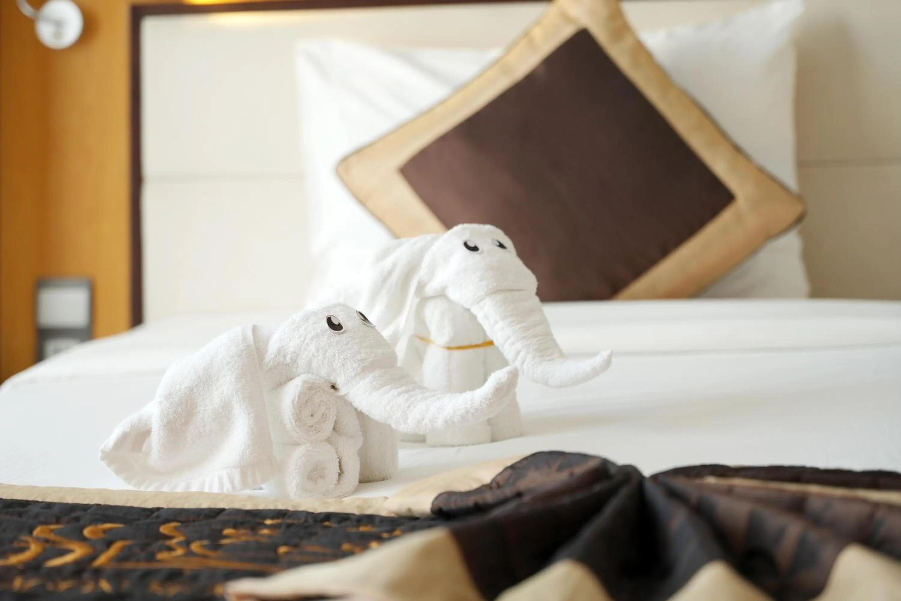 Bed in Dragon Sea Hotel