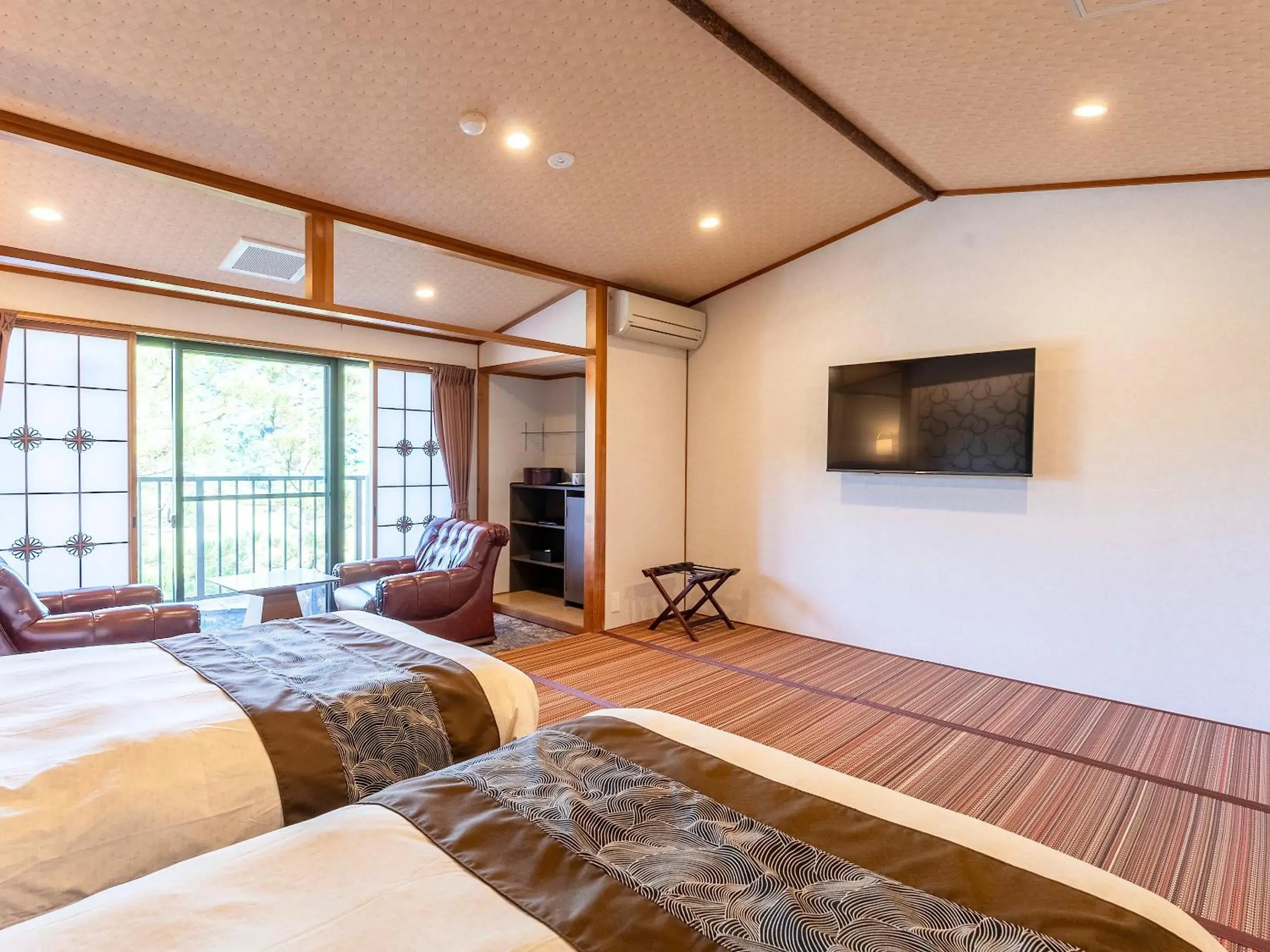 Superior Twin Room - single occupancy in Livemax Resort Yuhigaura Kitu Onsen Superior Twin Room - single occupancy in Livemax Resort Yuhigaura Kitu Onsen